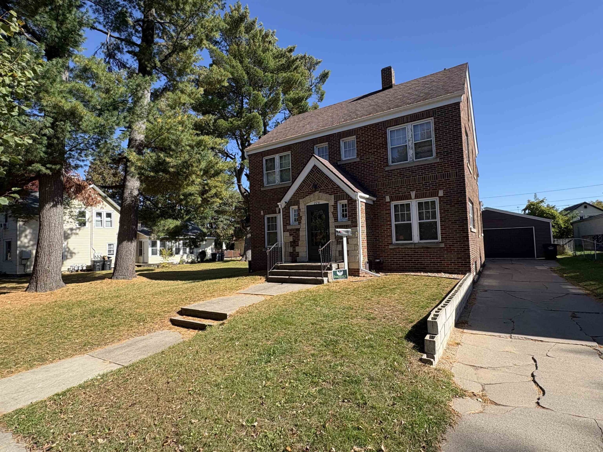 224 S ANDREWS Street property preview photograph