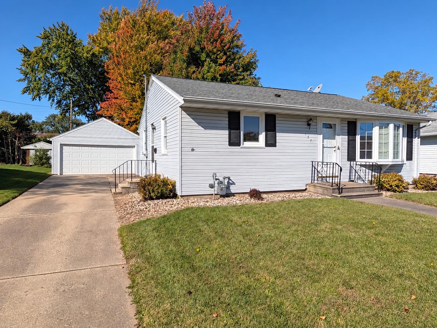 157 N LARK Street property preview photograph