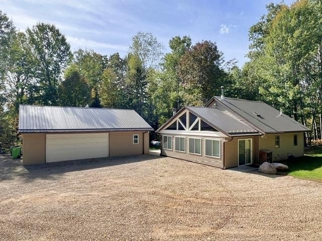 W8718 DOW DAM Road property preview photograph
