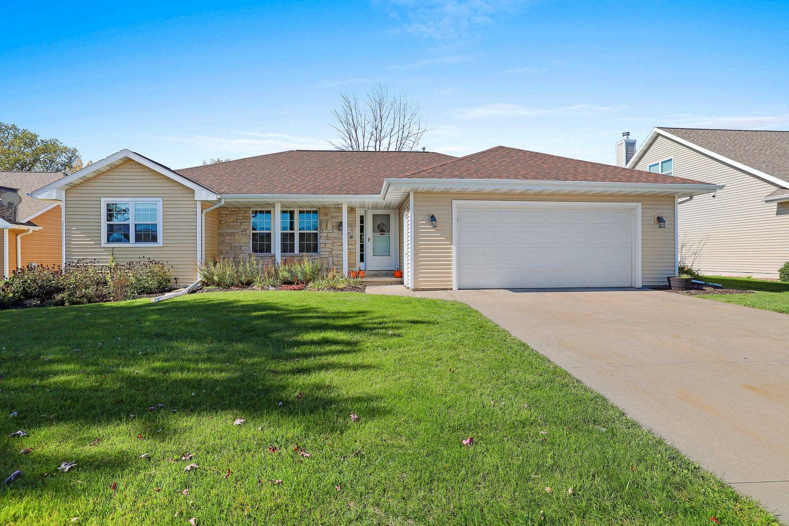 2182 W MELCORN Circle property preview photograph