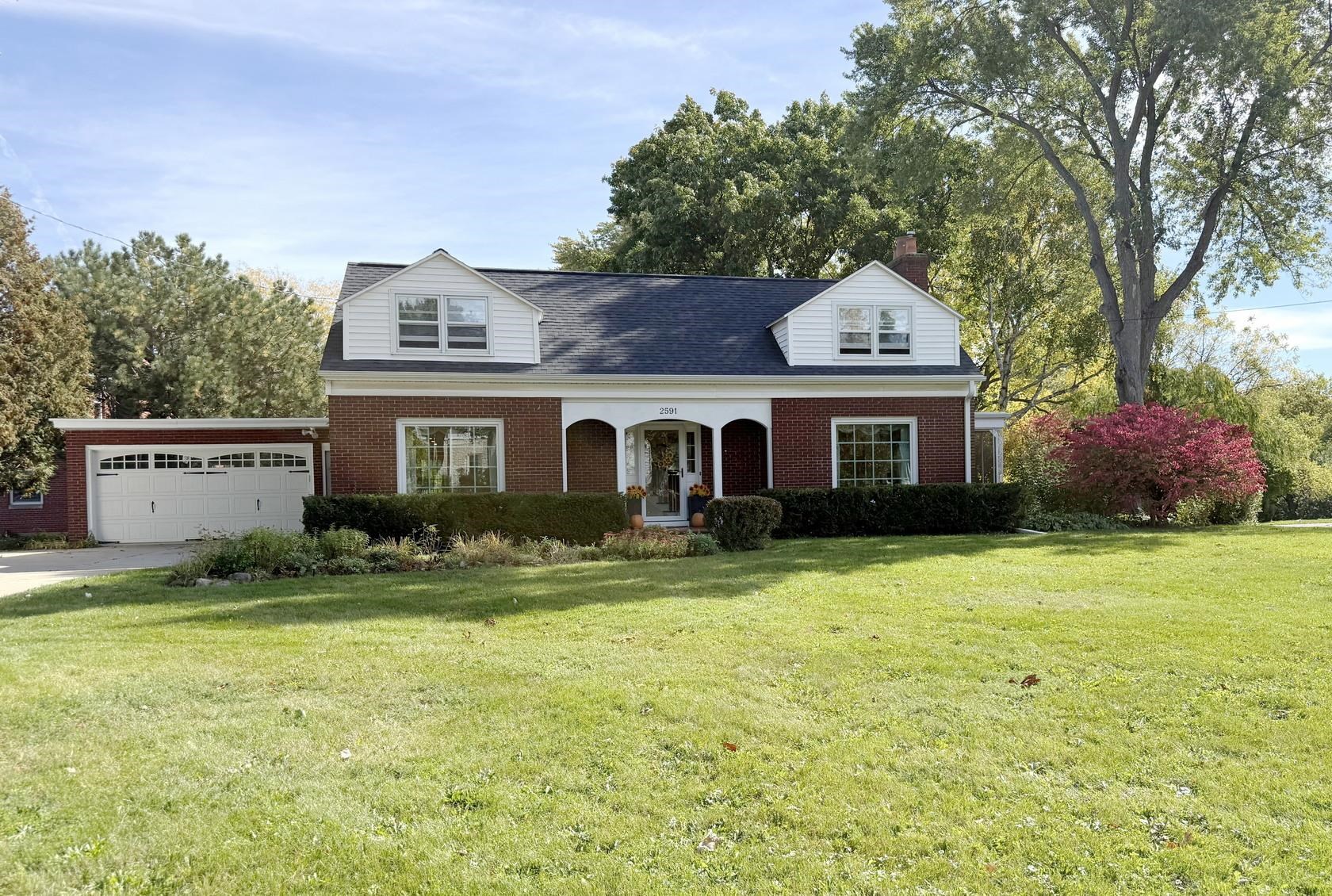 2591 S WEBSTER Avenue property preview photograph