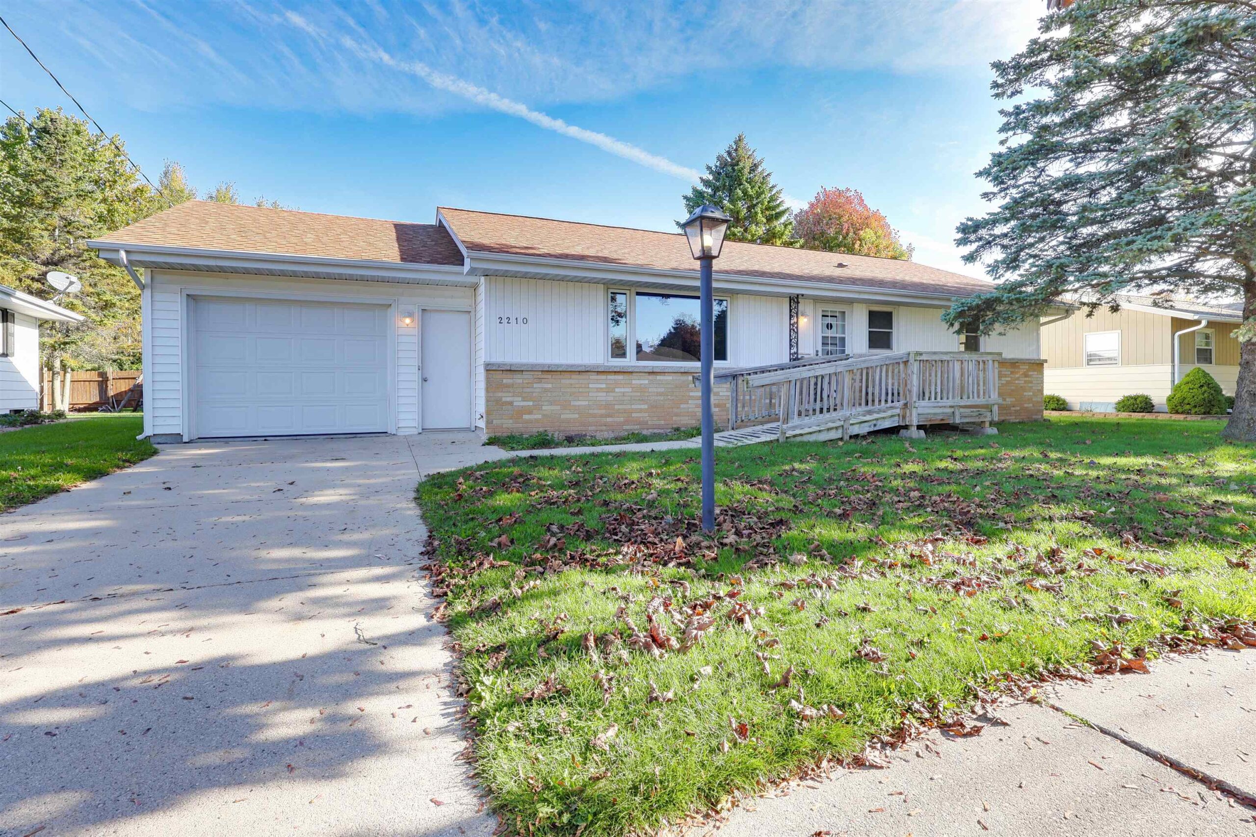 2210 RICHMOND Avenue property preview photograph