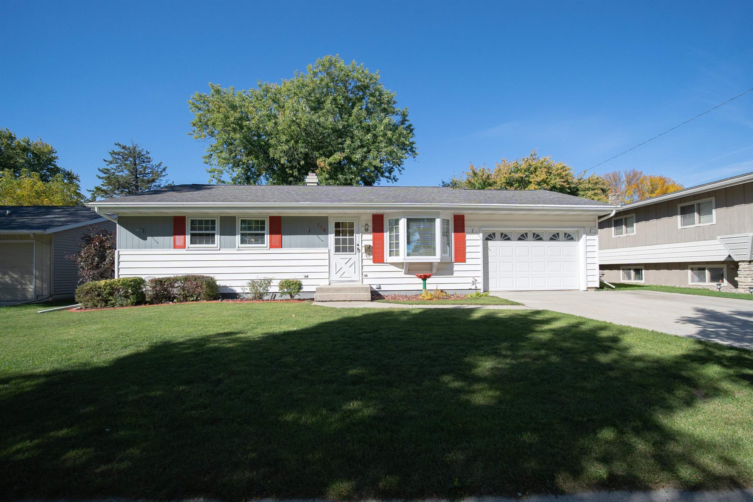 114 S PETERS Avenue property preview photograph