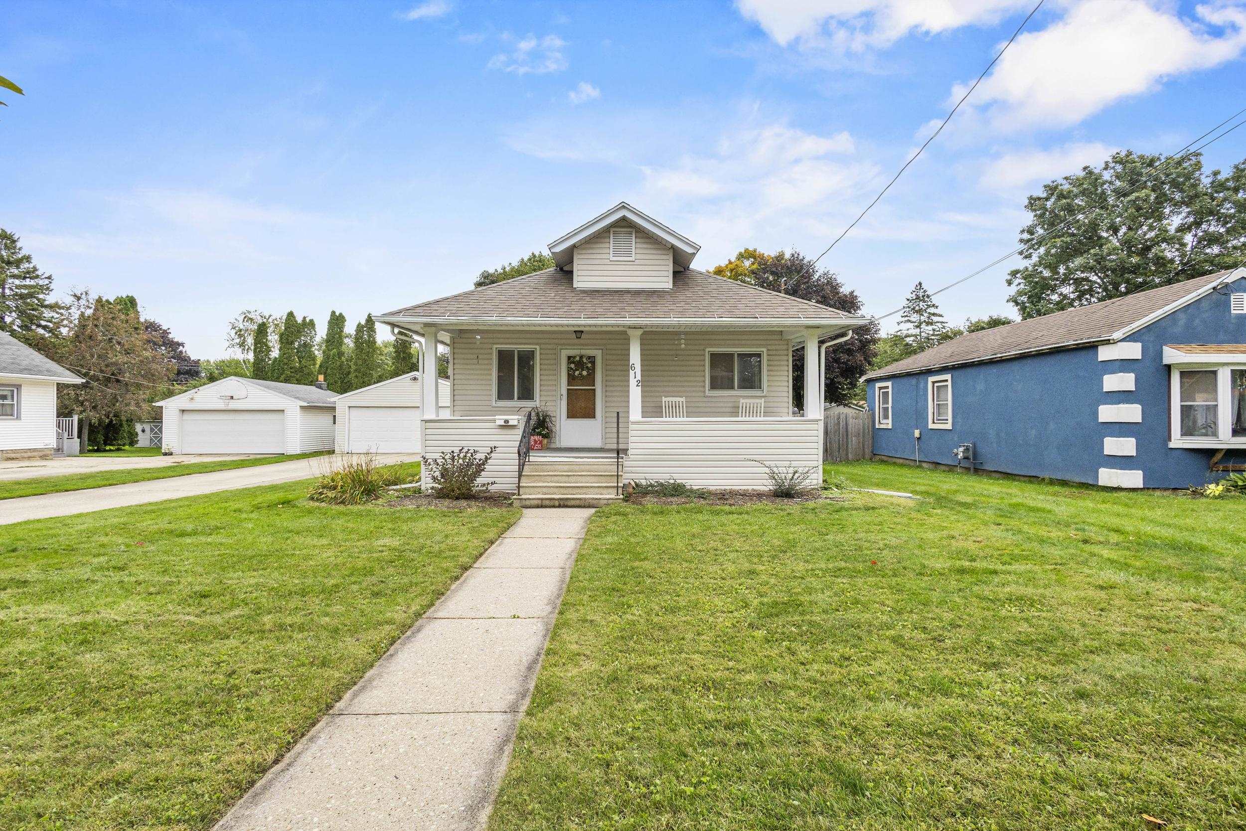 612 S WEIMAR Street property preview photograph