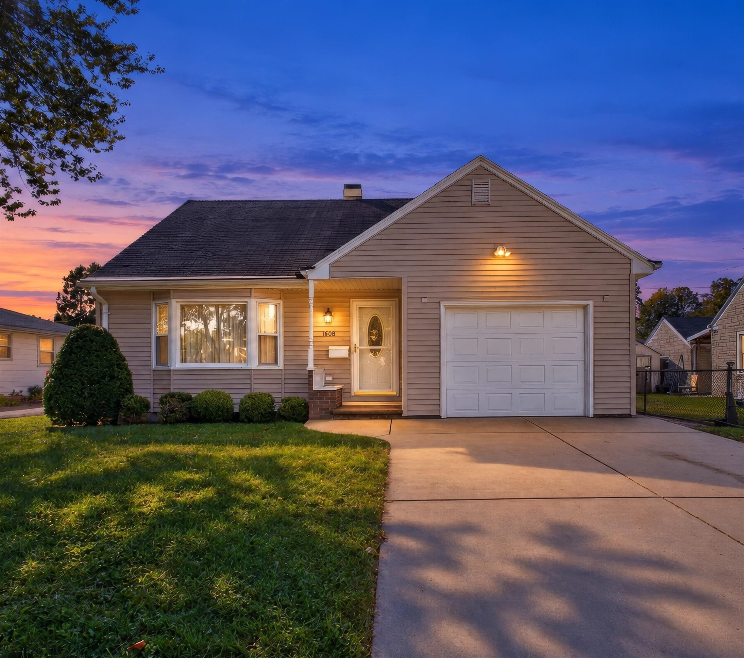 1608 HAROLD Street property preview photograph