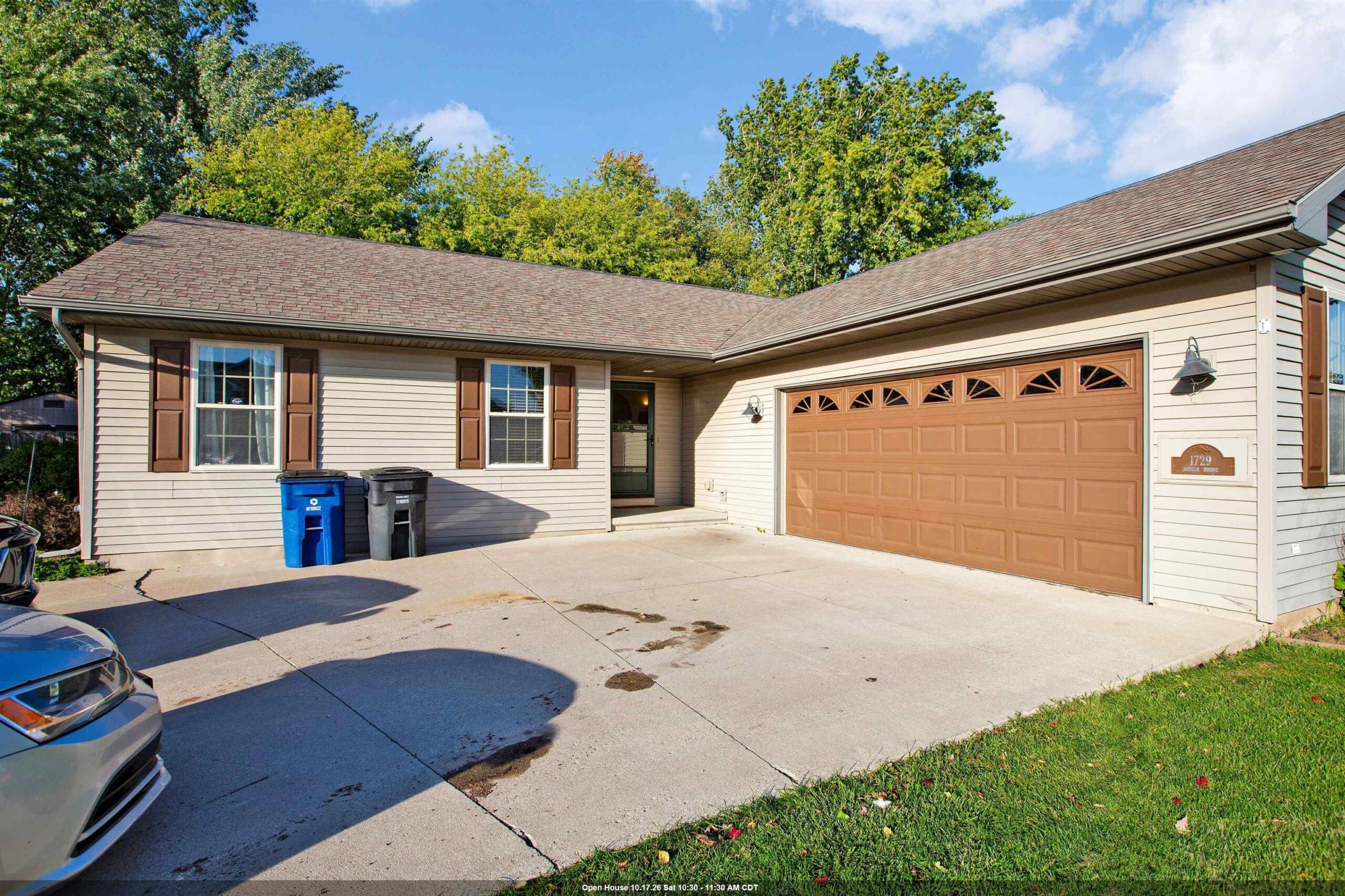 1729 JUSTIN Drive property preview photograph