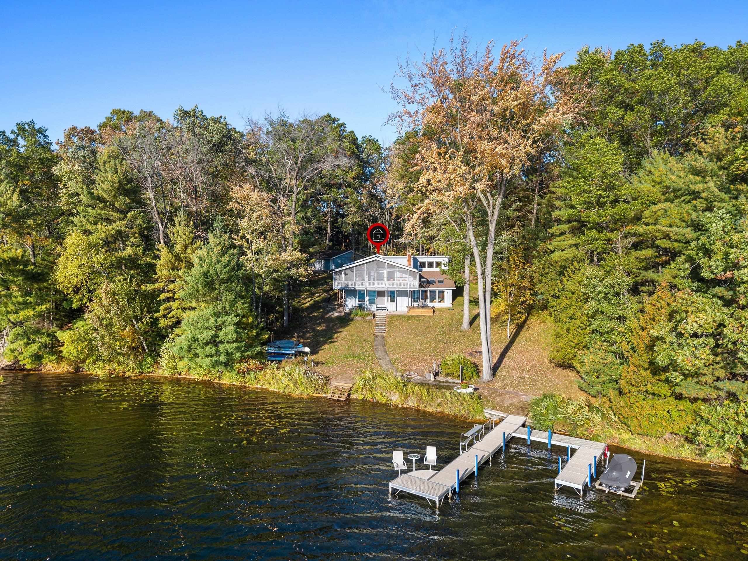 W2282 HWY VV property preview photograph
