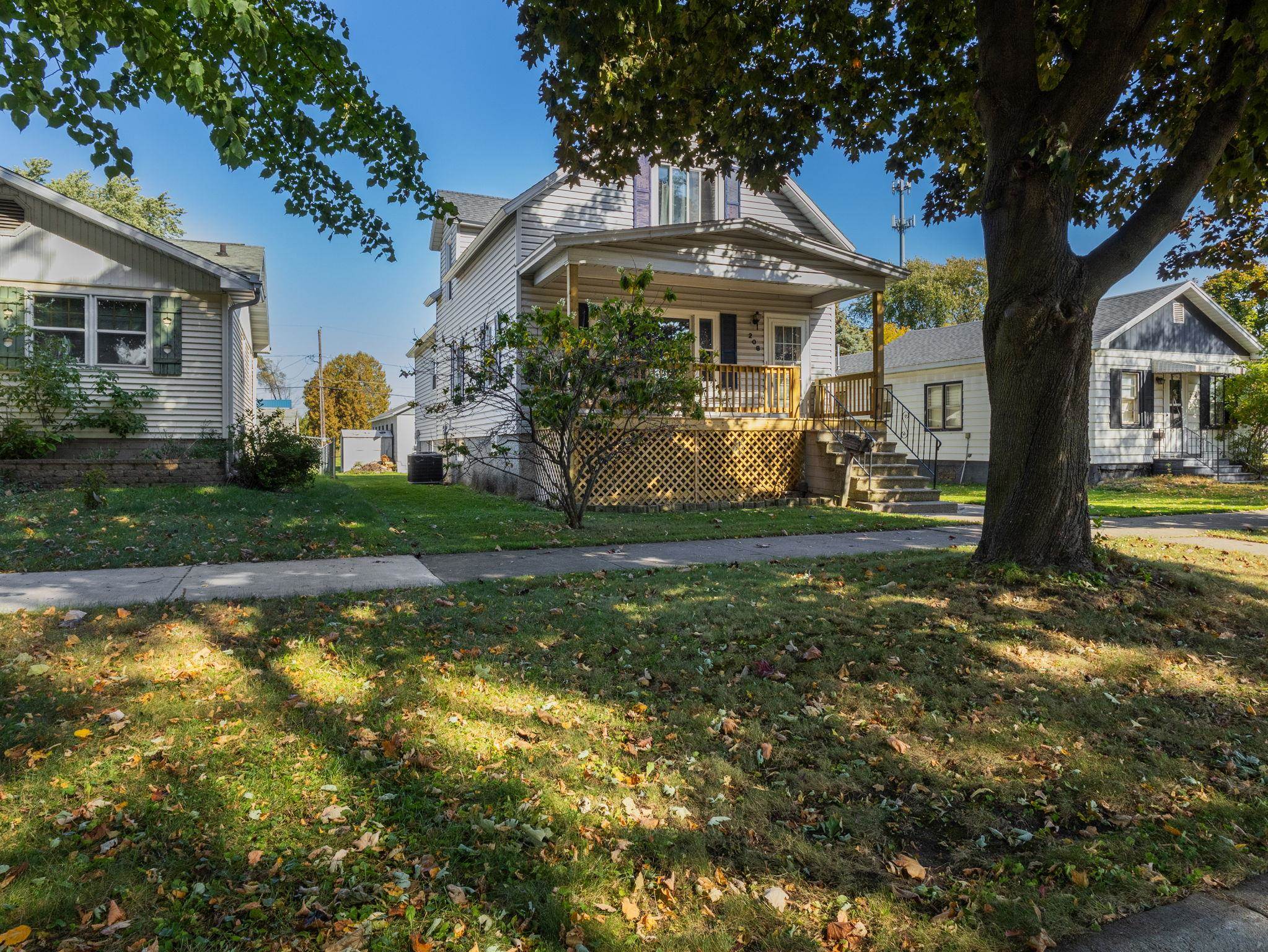 208 TERRACE Avenue property preview photograph