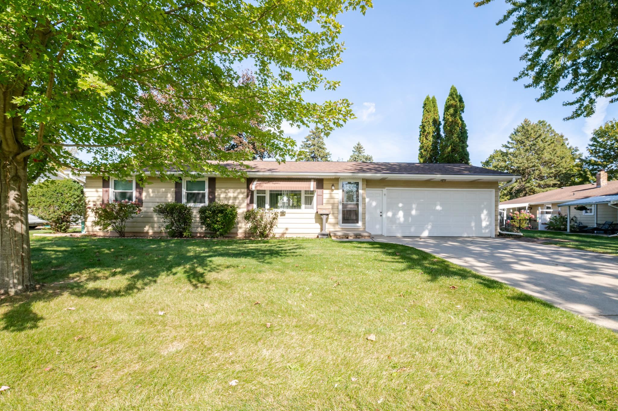 2682 TULIP Lane property preview photograph