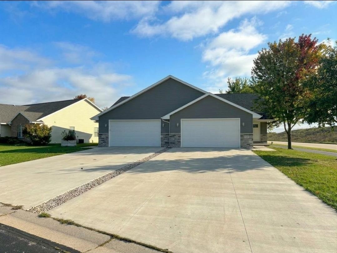 1587 DELTA Drive property preview photograph