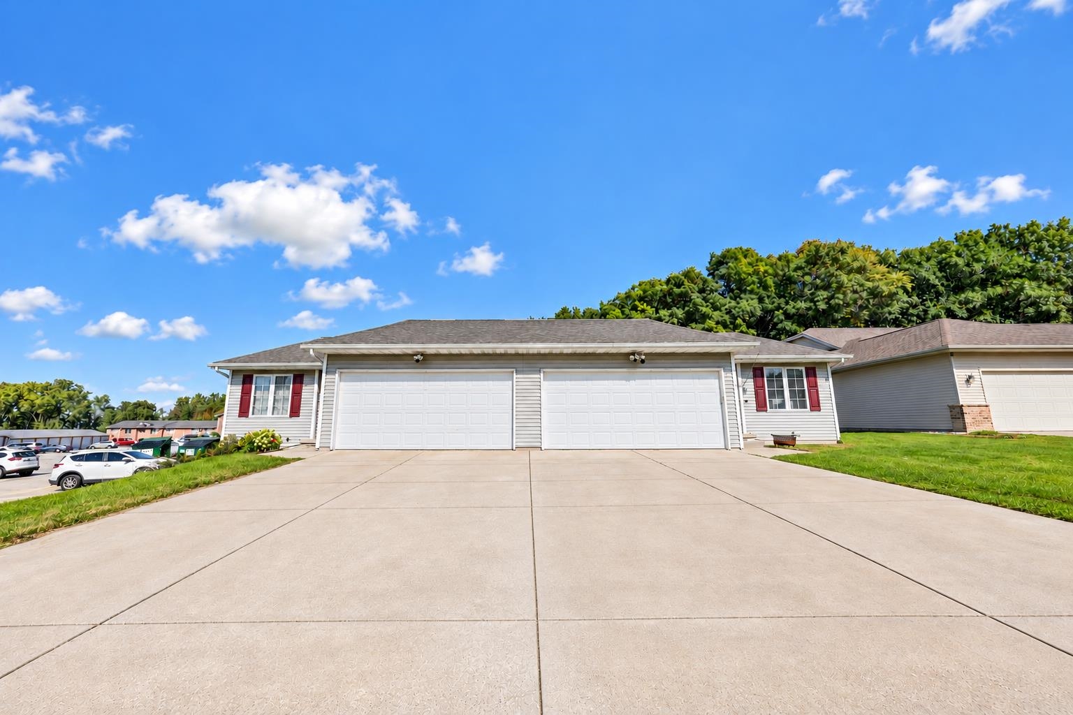 2725 HUMBOLDT Road property preview photograph