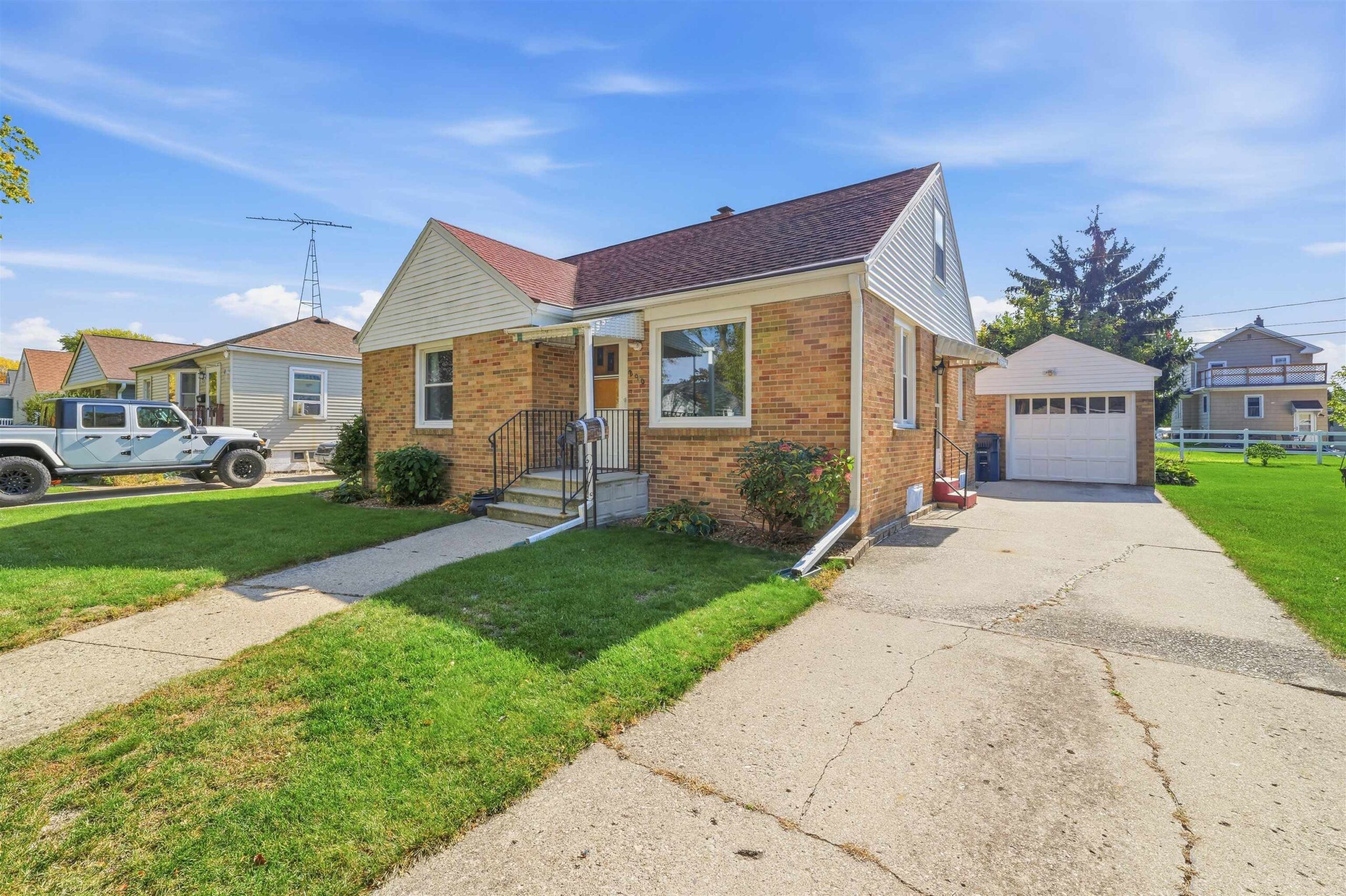 290 BOYD Street property preview photograph