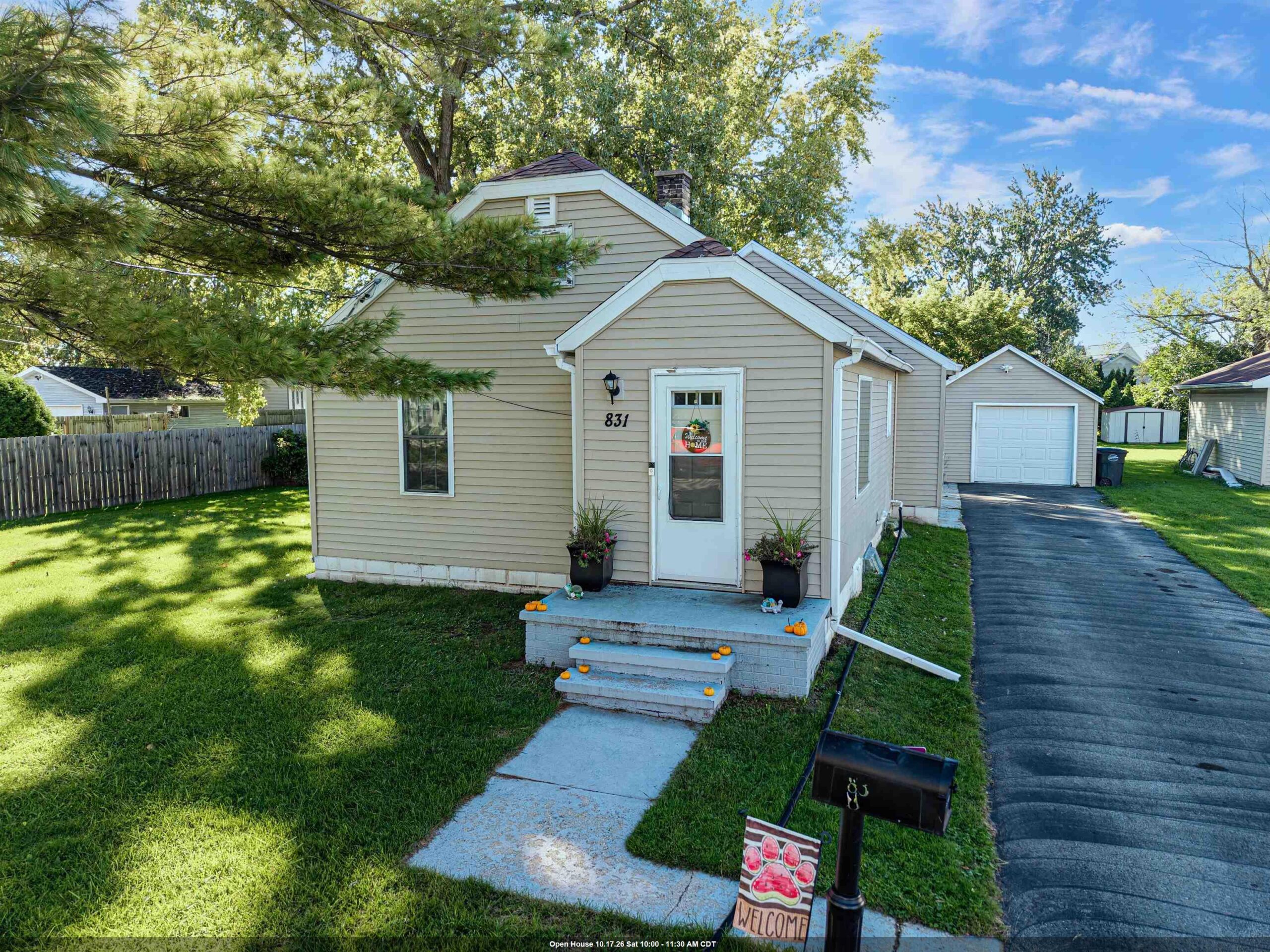 831 W GROVE Street property preview photograph