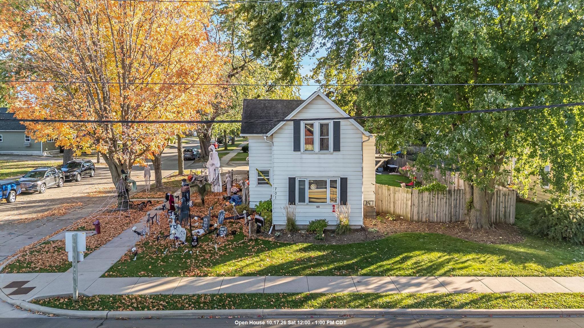 701 DRAPER Street property preview photograph
