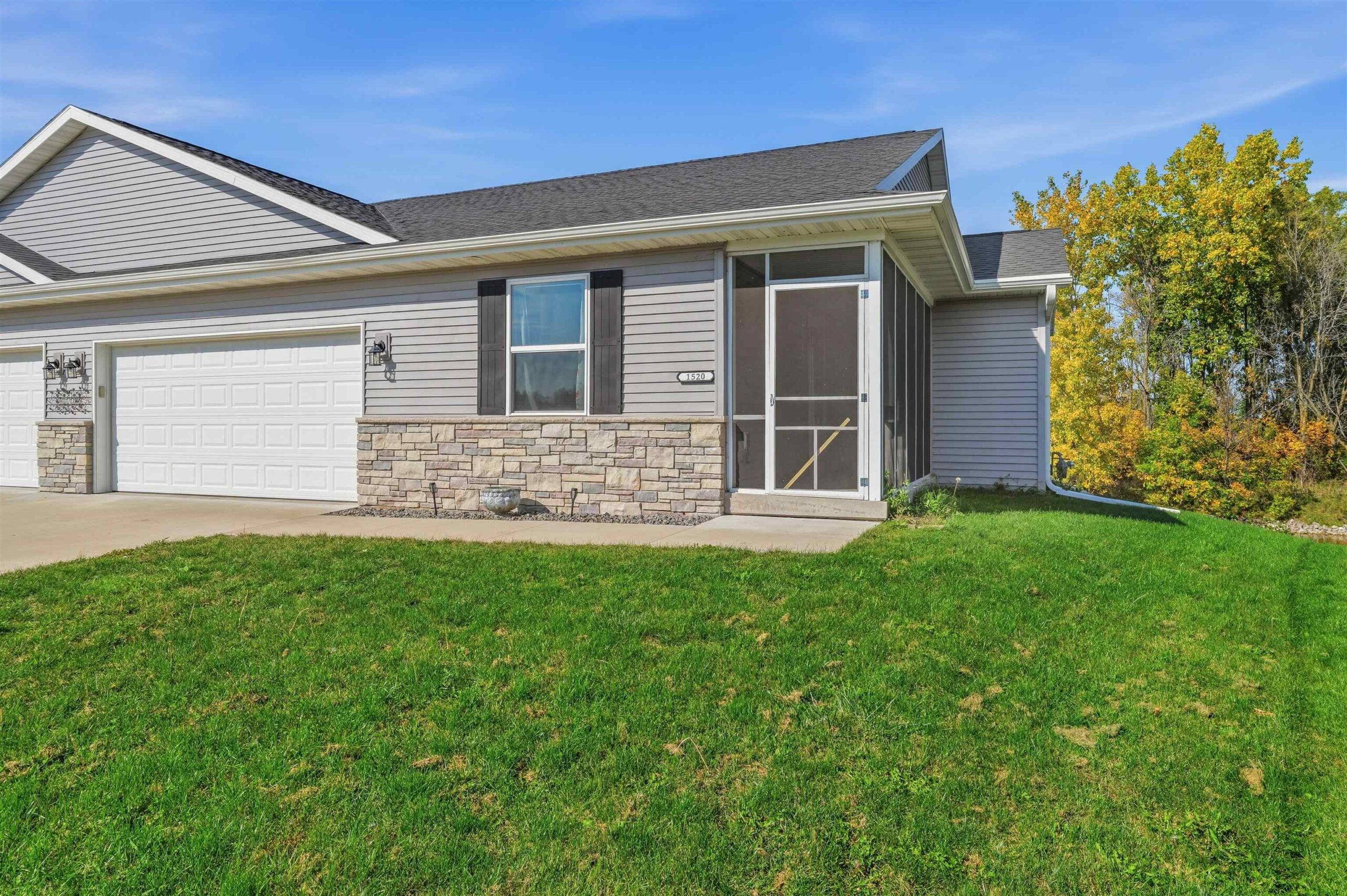 1520 MISTRAL Lane property preview photograph