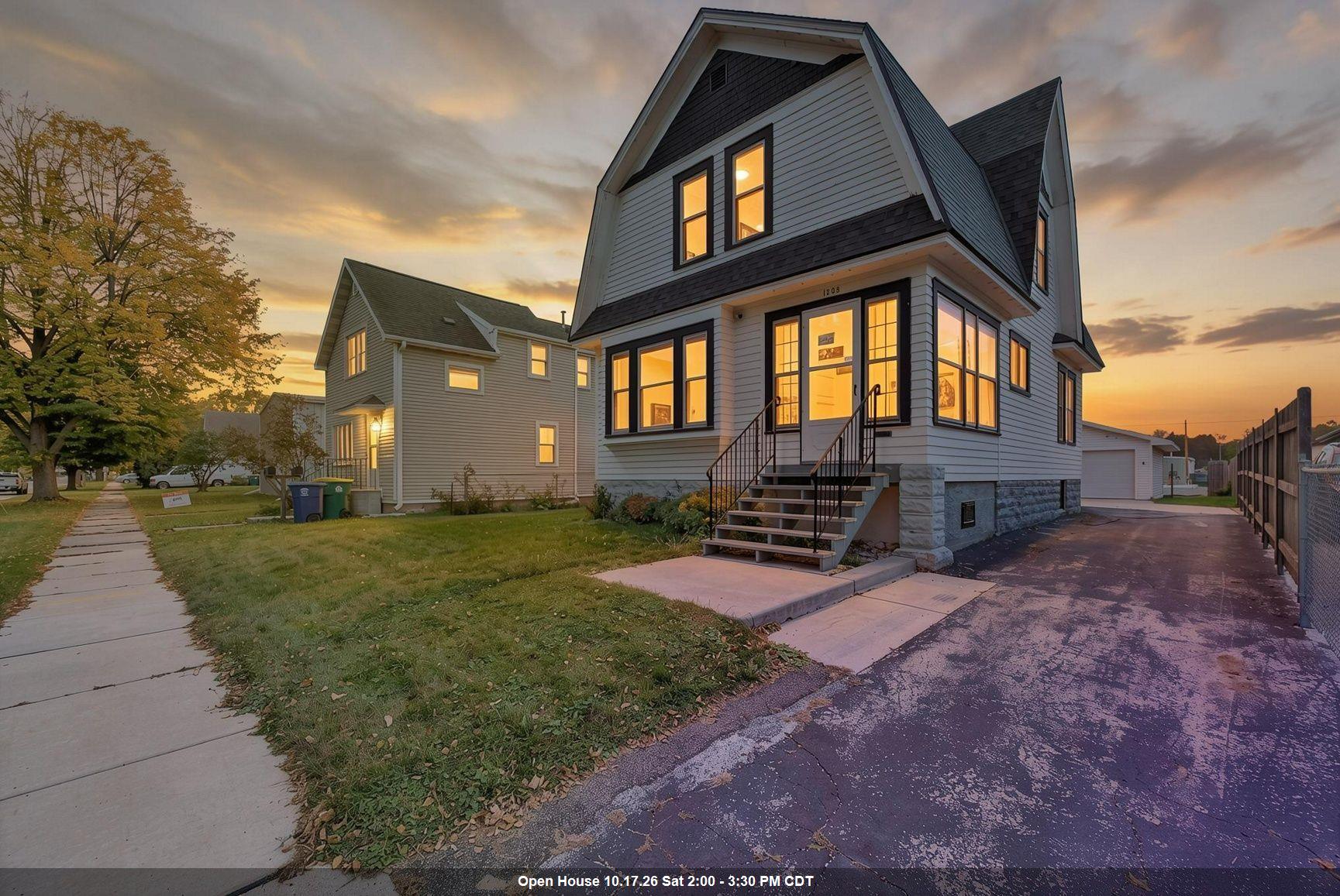 1208 S CHESTNUT Avenue property preview photograph