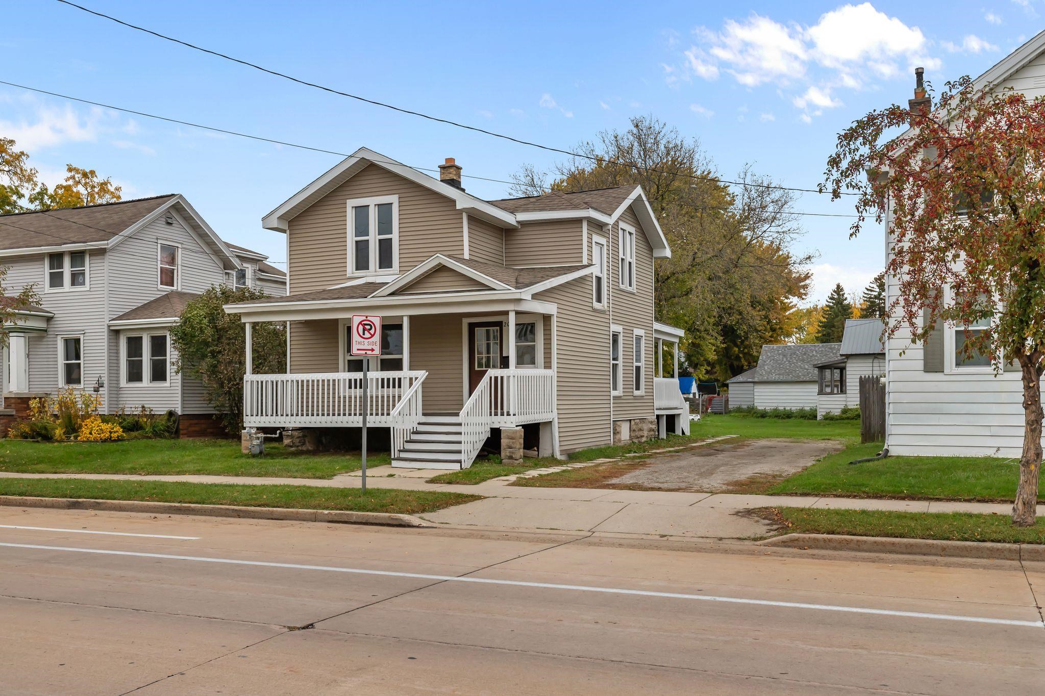 206 W IRVING Avenue property preview photograph