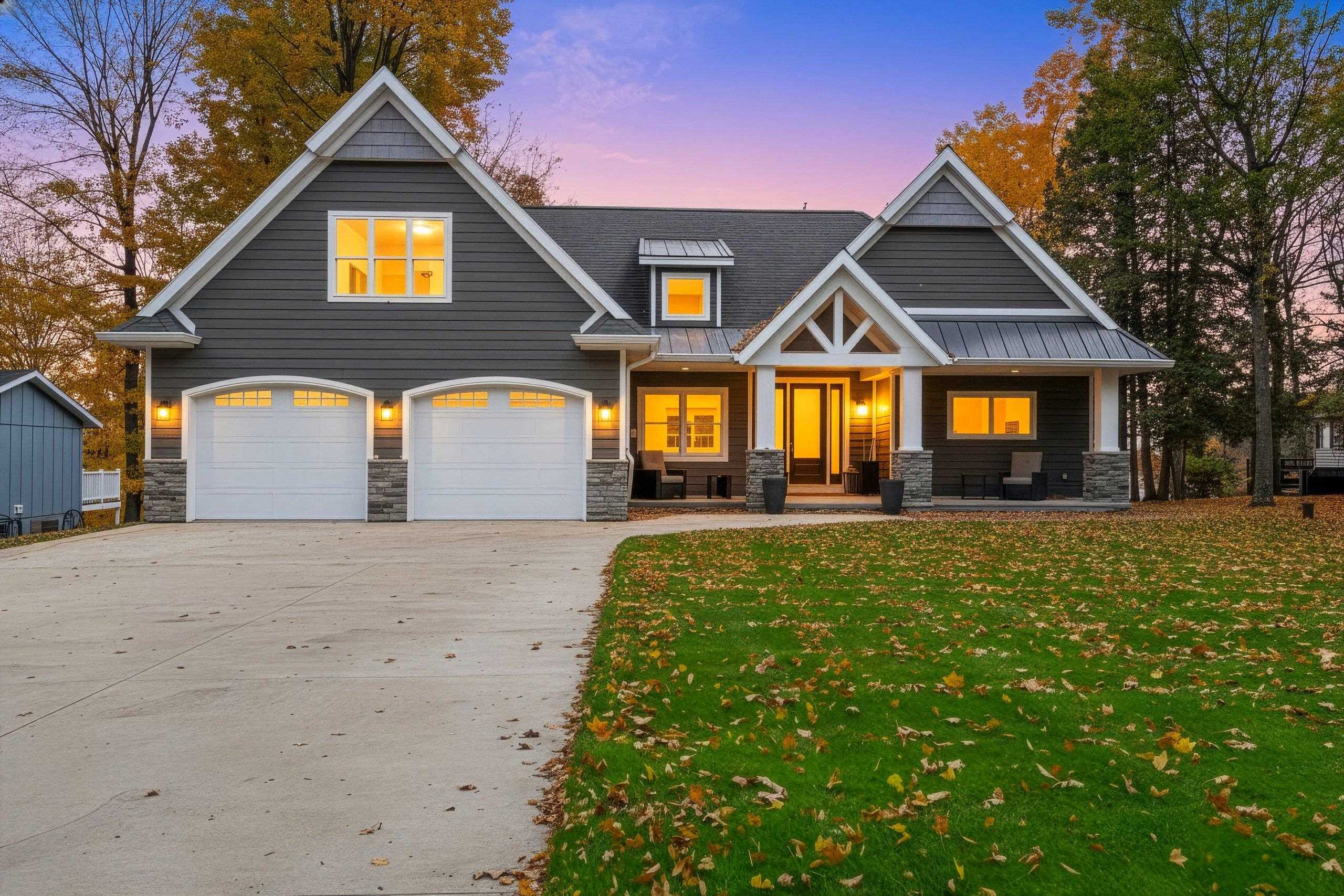 9521 N KELLY LAKE Road property preview photograph