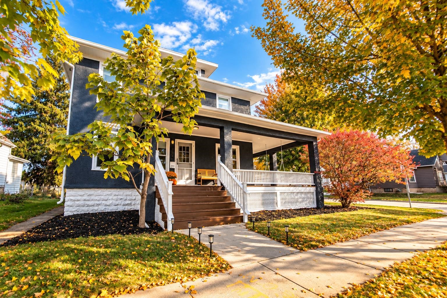 271 S PARK Avenue property preview photograph
