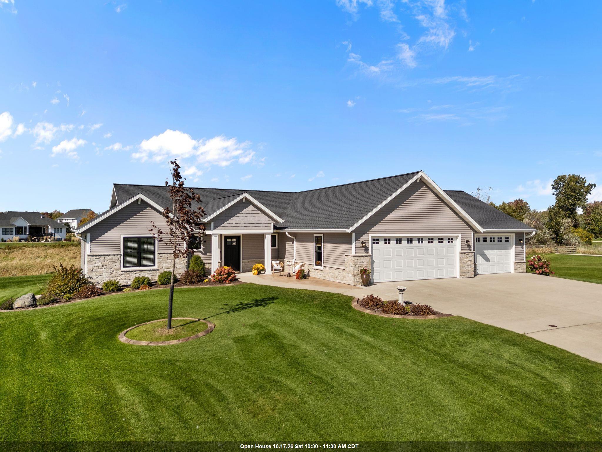 4265 N DEER VALLEY Court property preview photograph