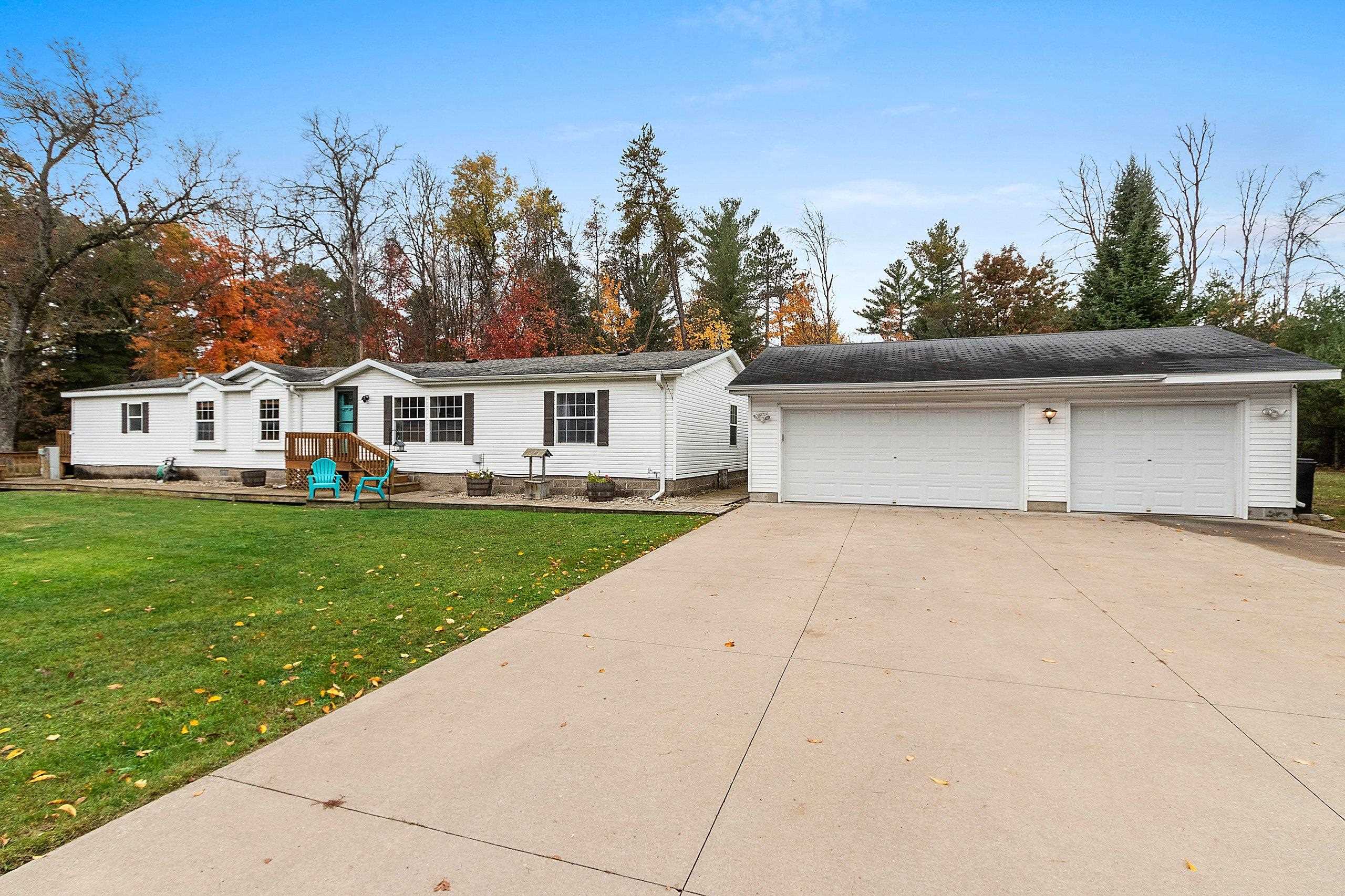 401 JULIE Street property preview photograph