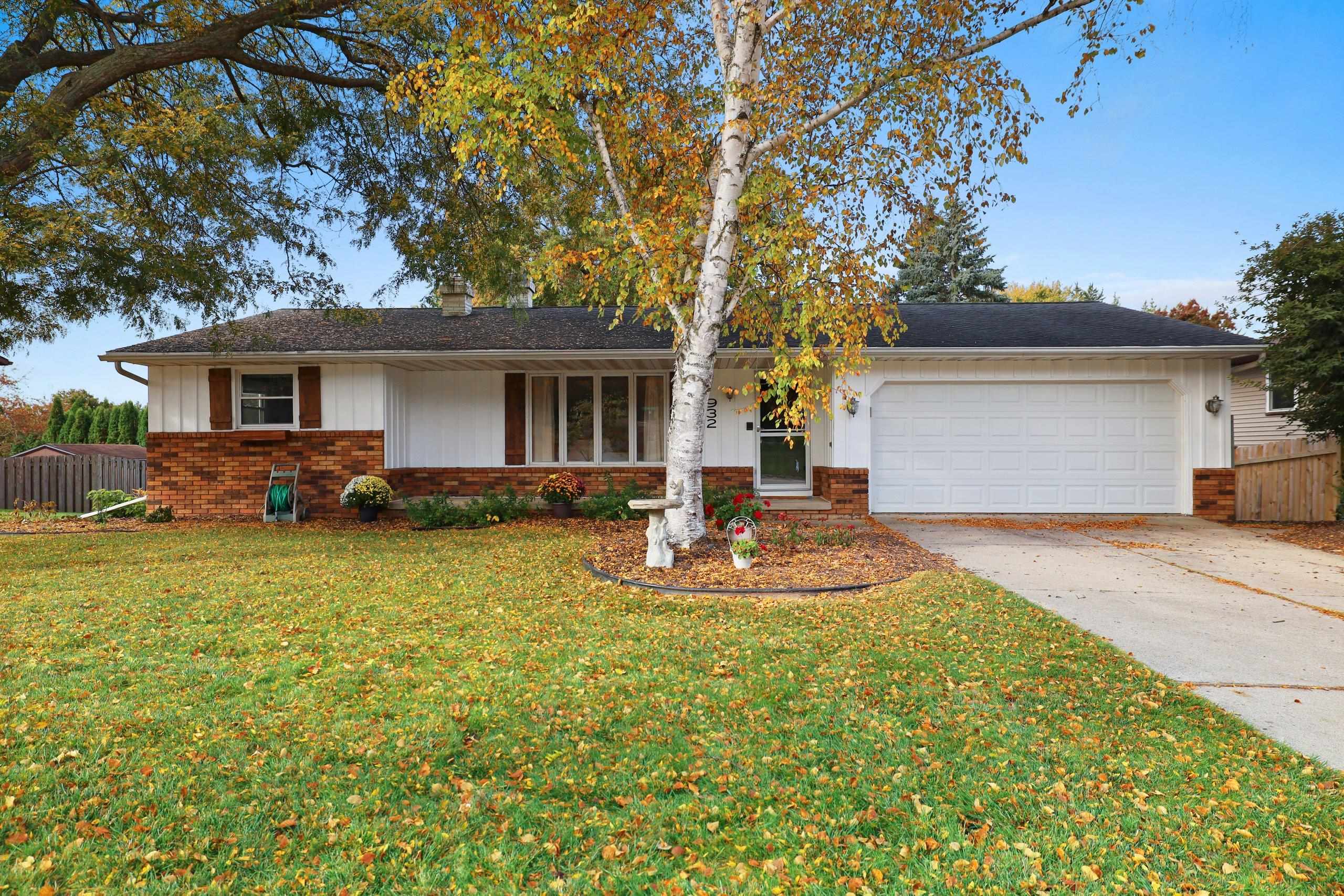 932 HILLY HAVEN Court property preview photograph