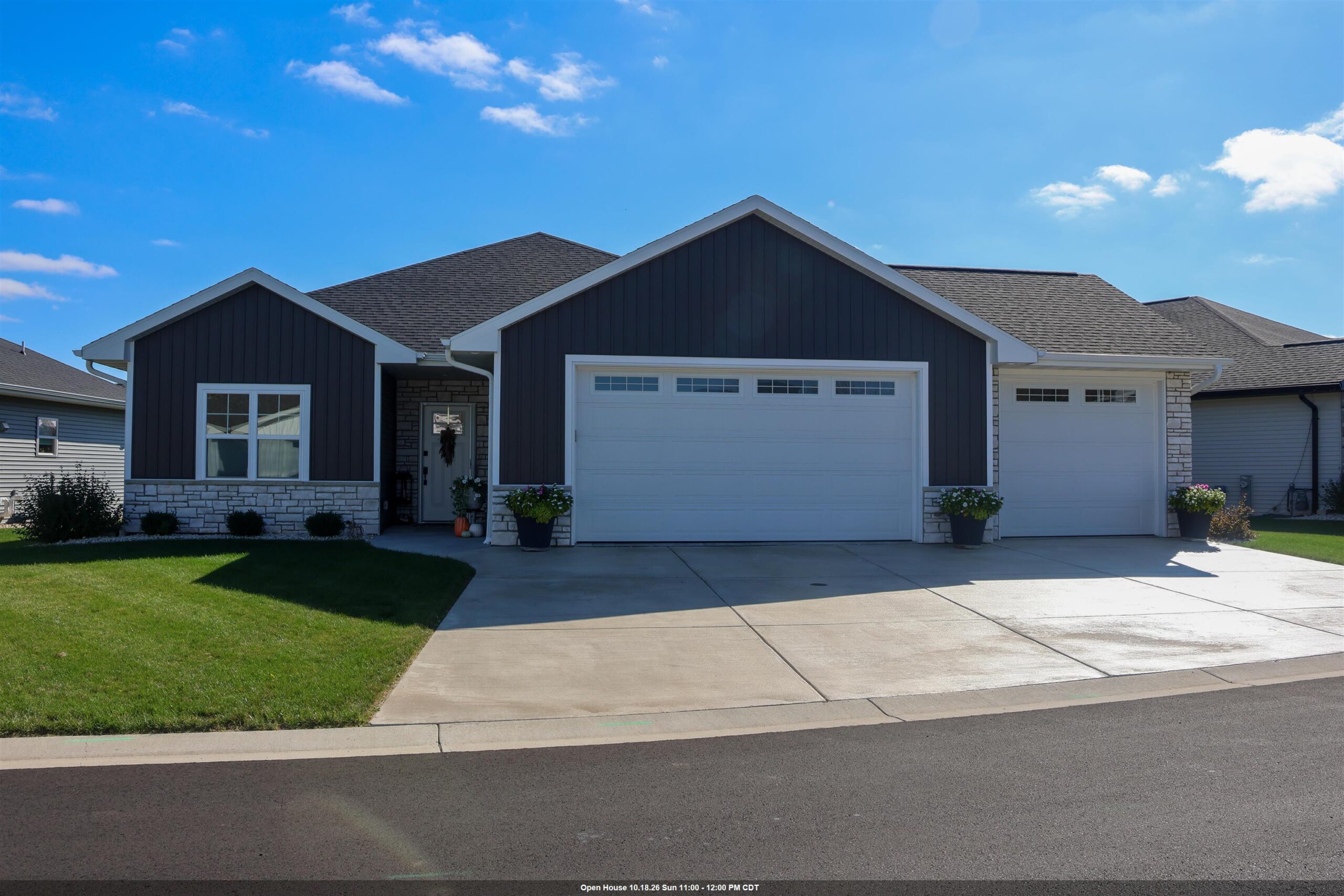1266 AUTUMN FIELD Lane property preview photograph