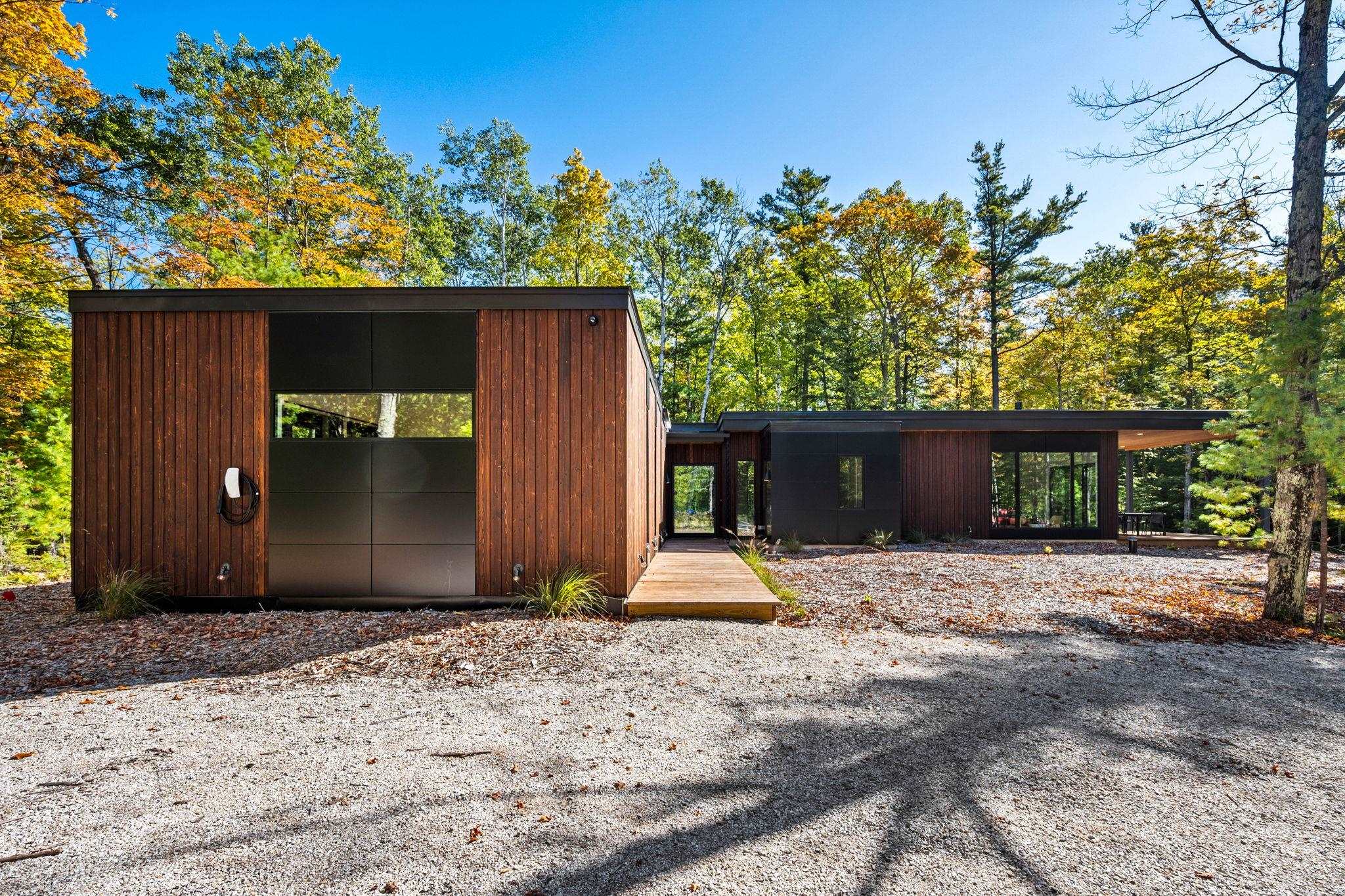 F Circle property preview photograph