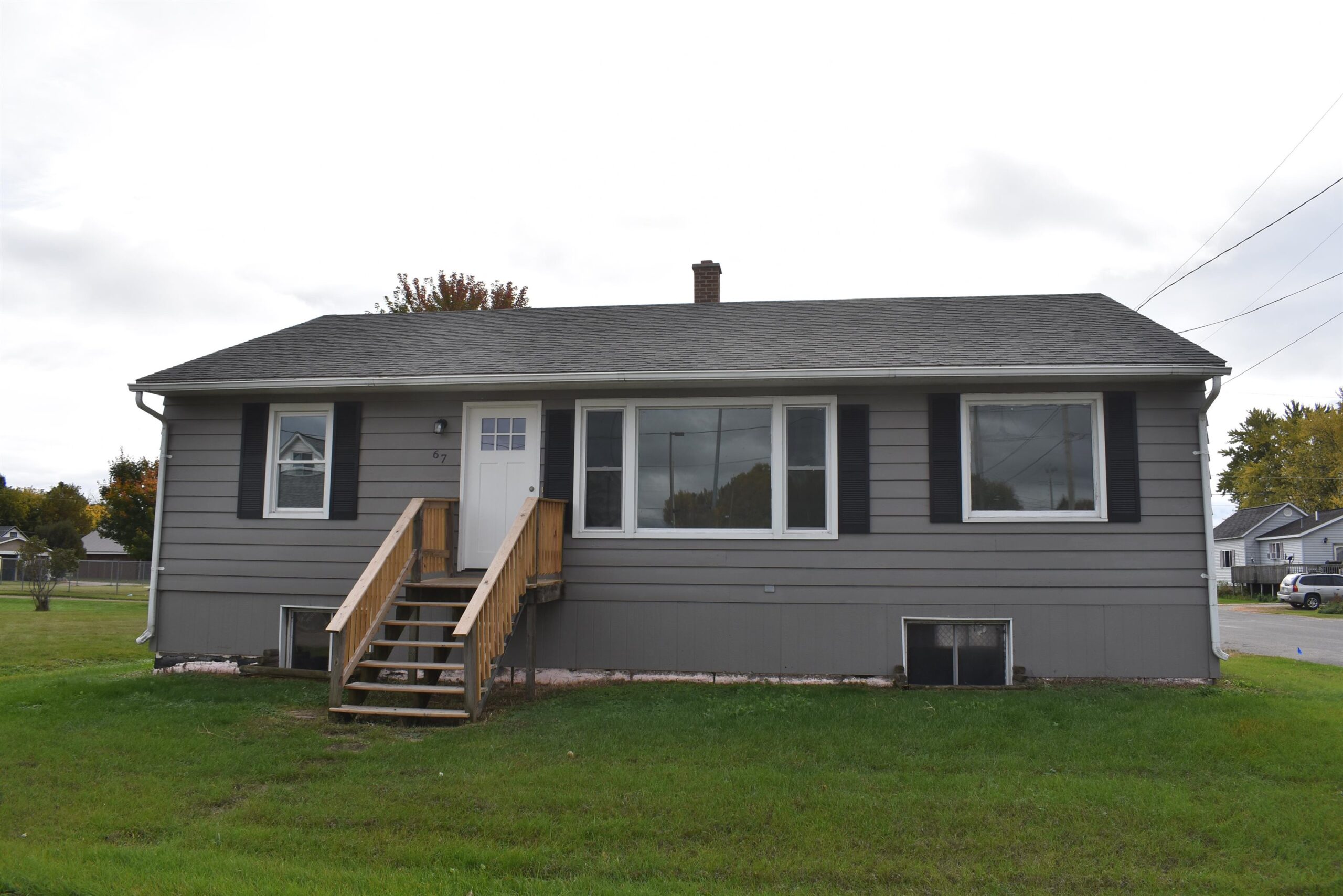 67 W RUSSELL Street property preview photograph