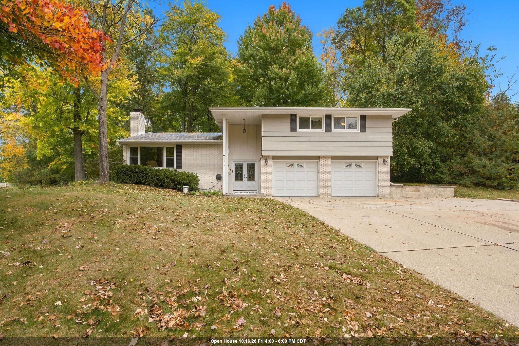 1815 VALORANE Boulevard property preview photograph