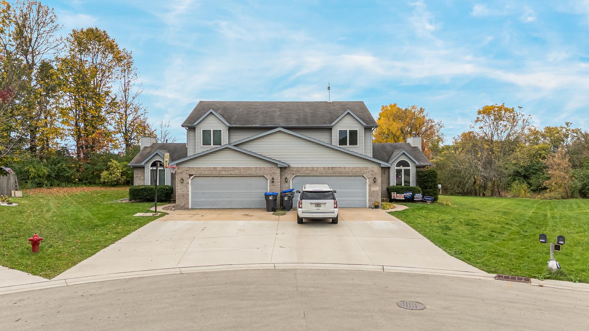 W3216 WESTOWNE Court property preview photograph