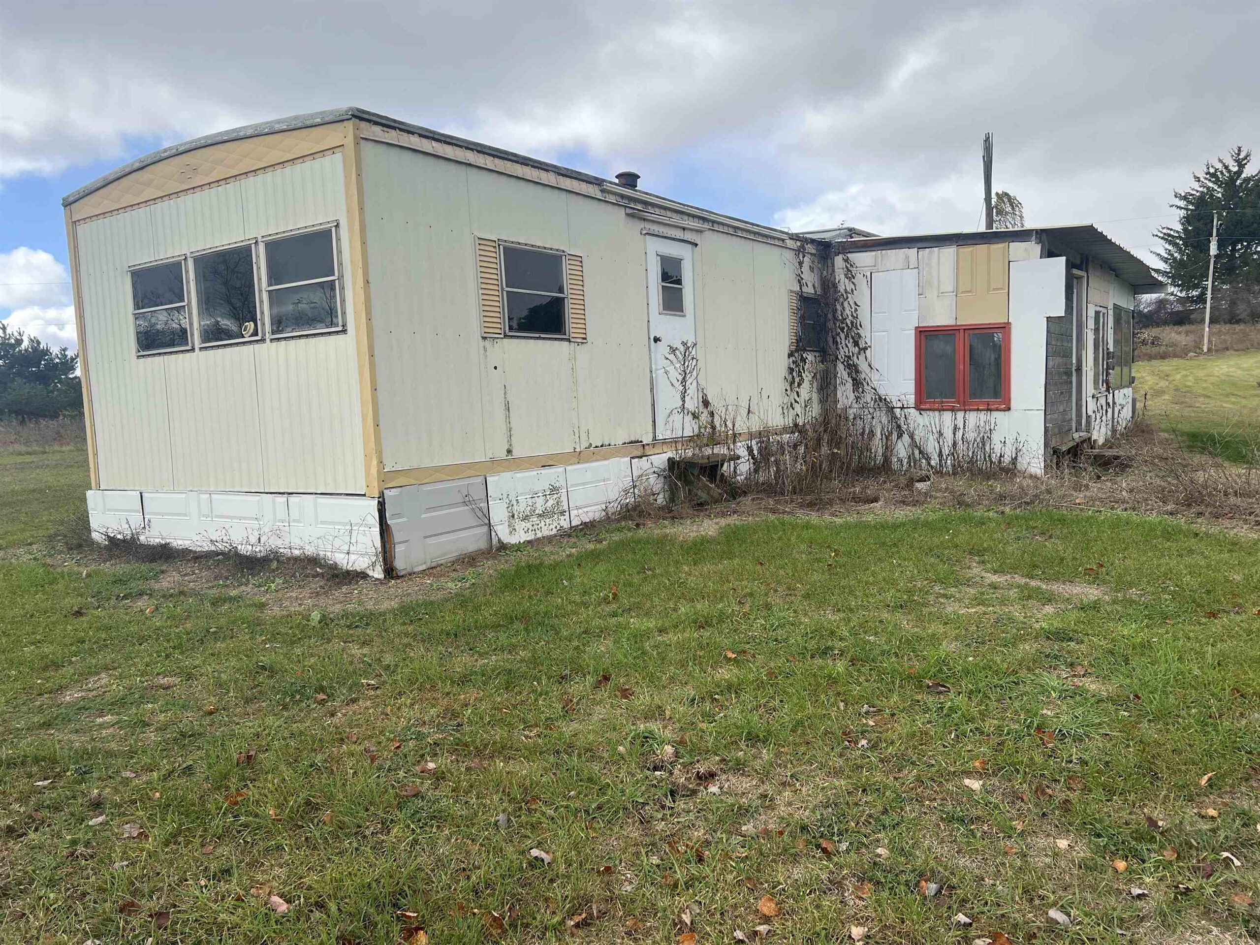 N9034 JUST Road property preview photograph