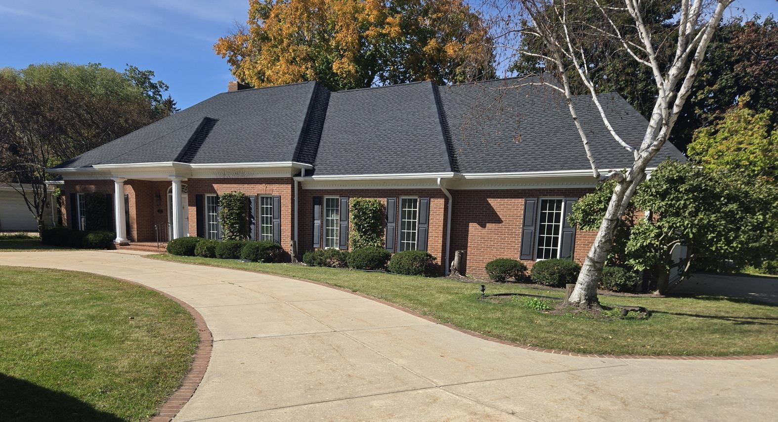 326 BRAEBOURNE Court property preview photograph