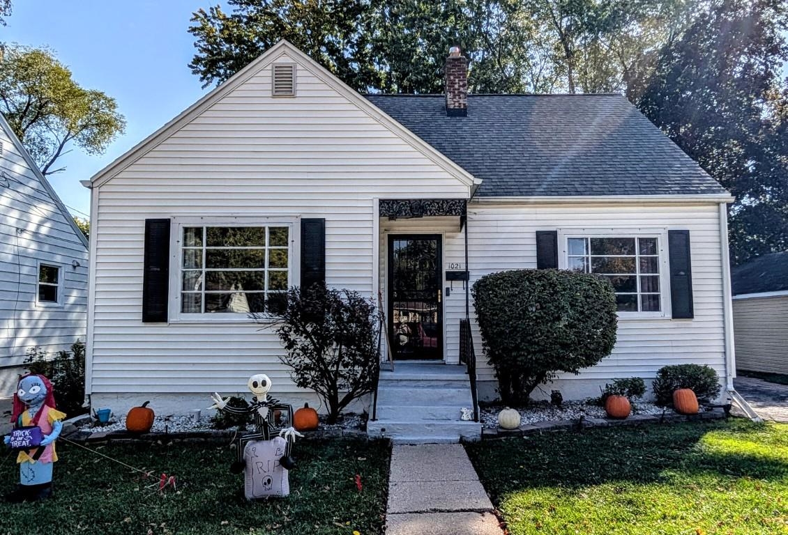 1021 GROSS Avenue property preview photograph