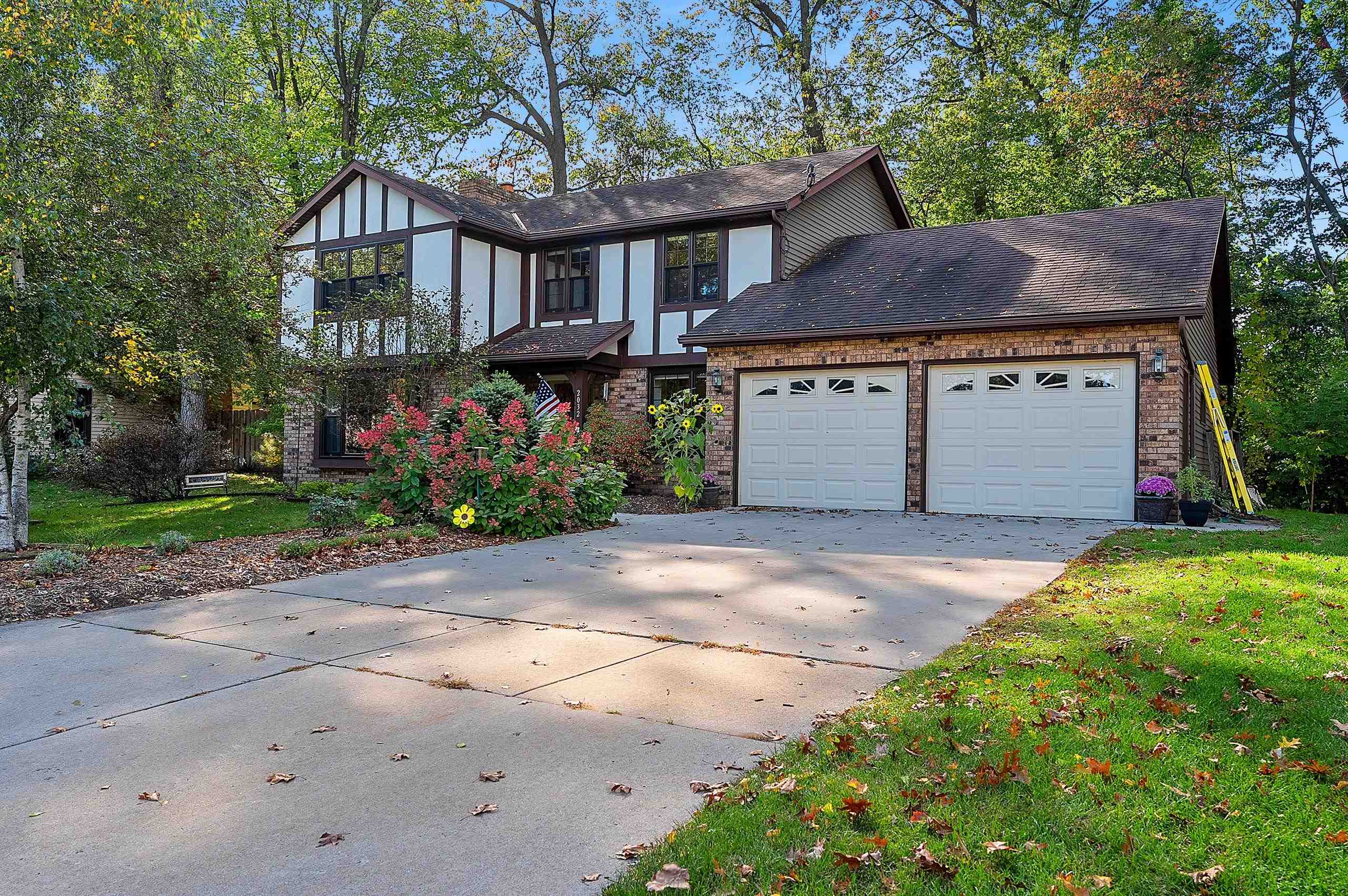 2032 CANDLE Way property preview photograph