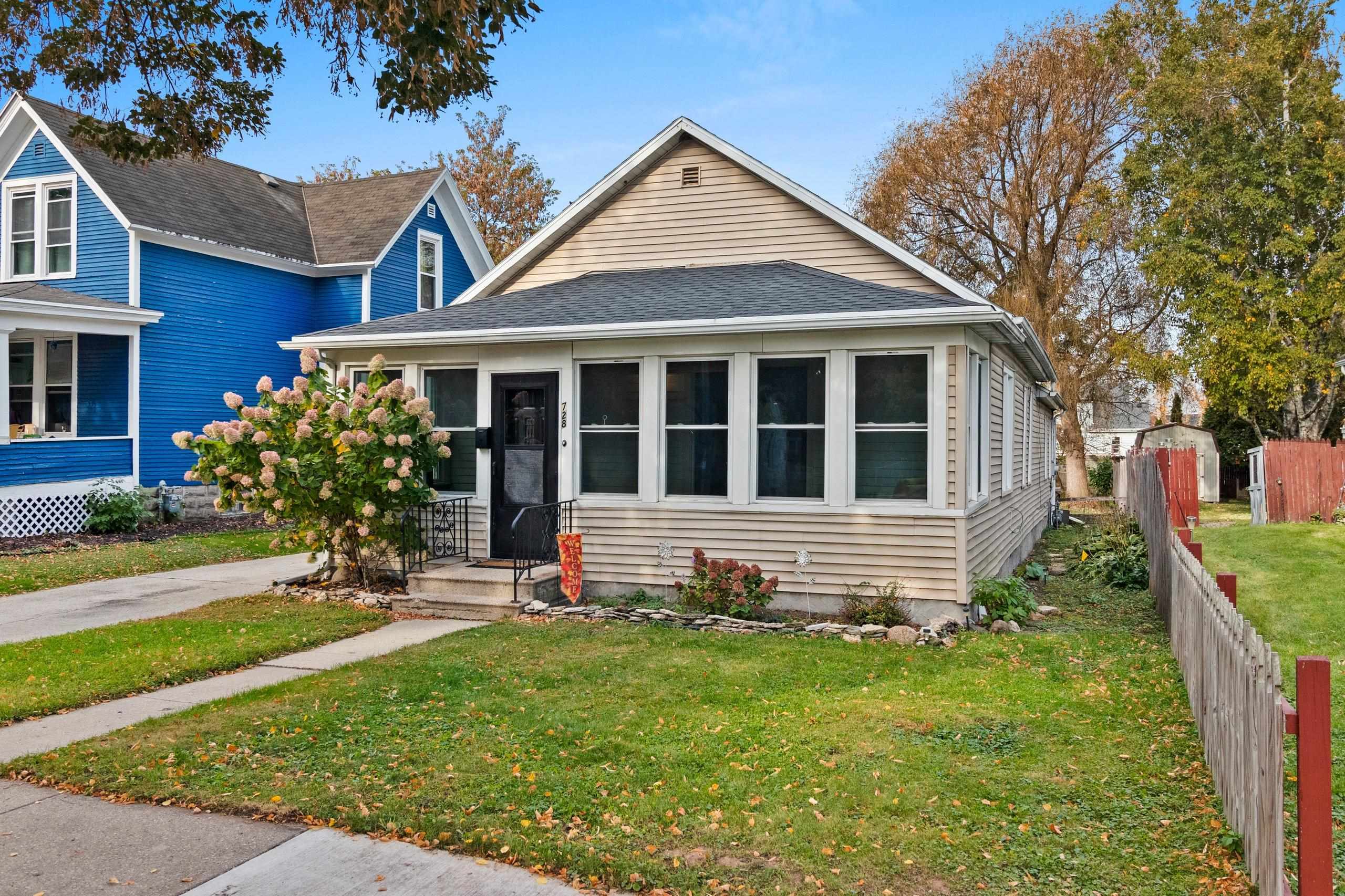 728 S JEFFERSON Street property preview photograph