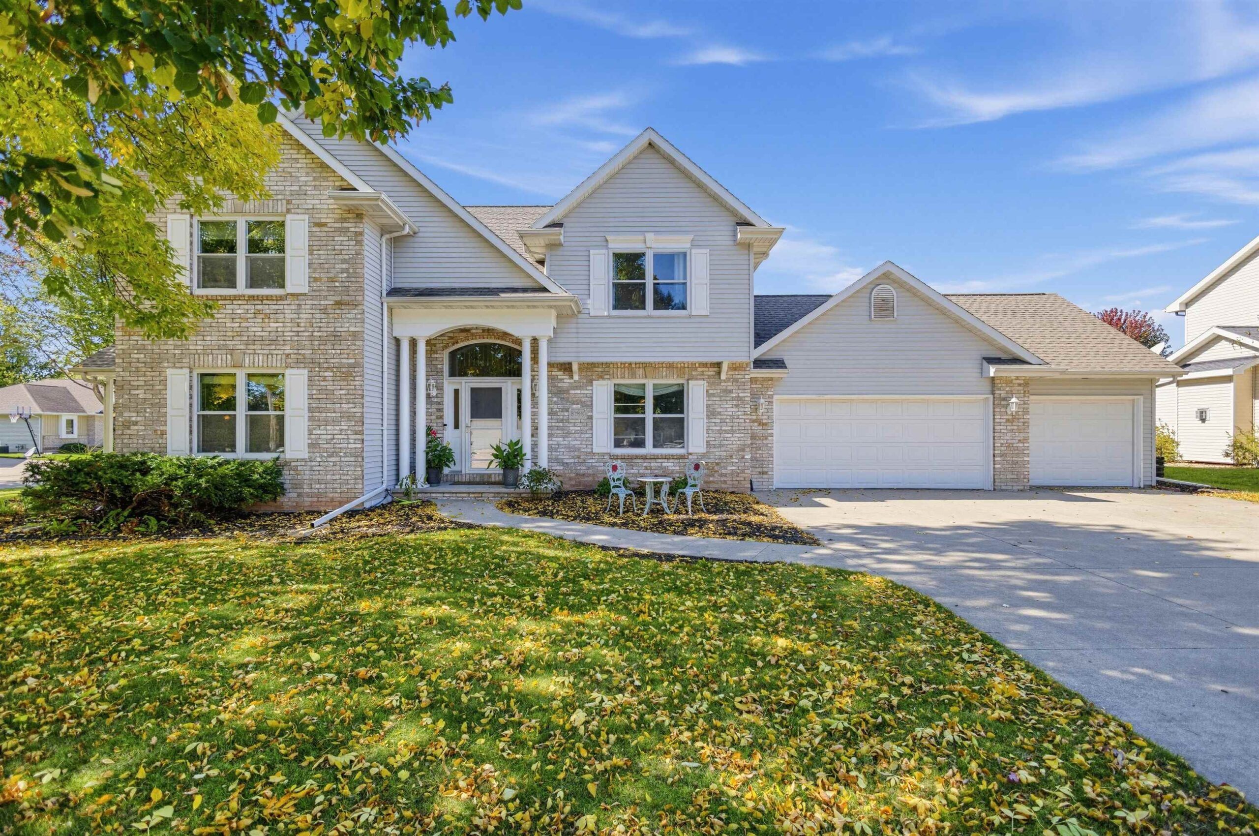 3725 COBURG Court property preview photograph