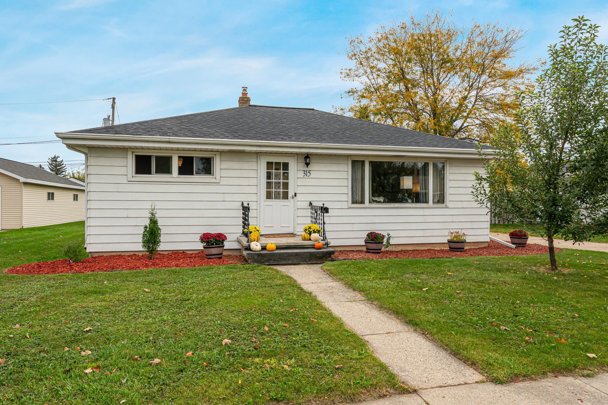 315 S HELEN Street property preview photograph