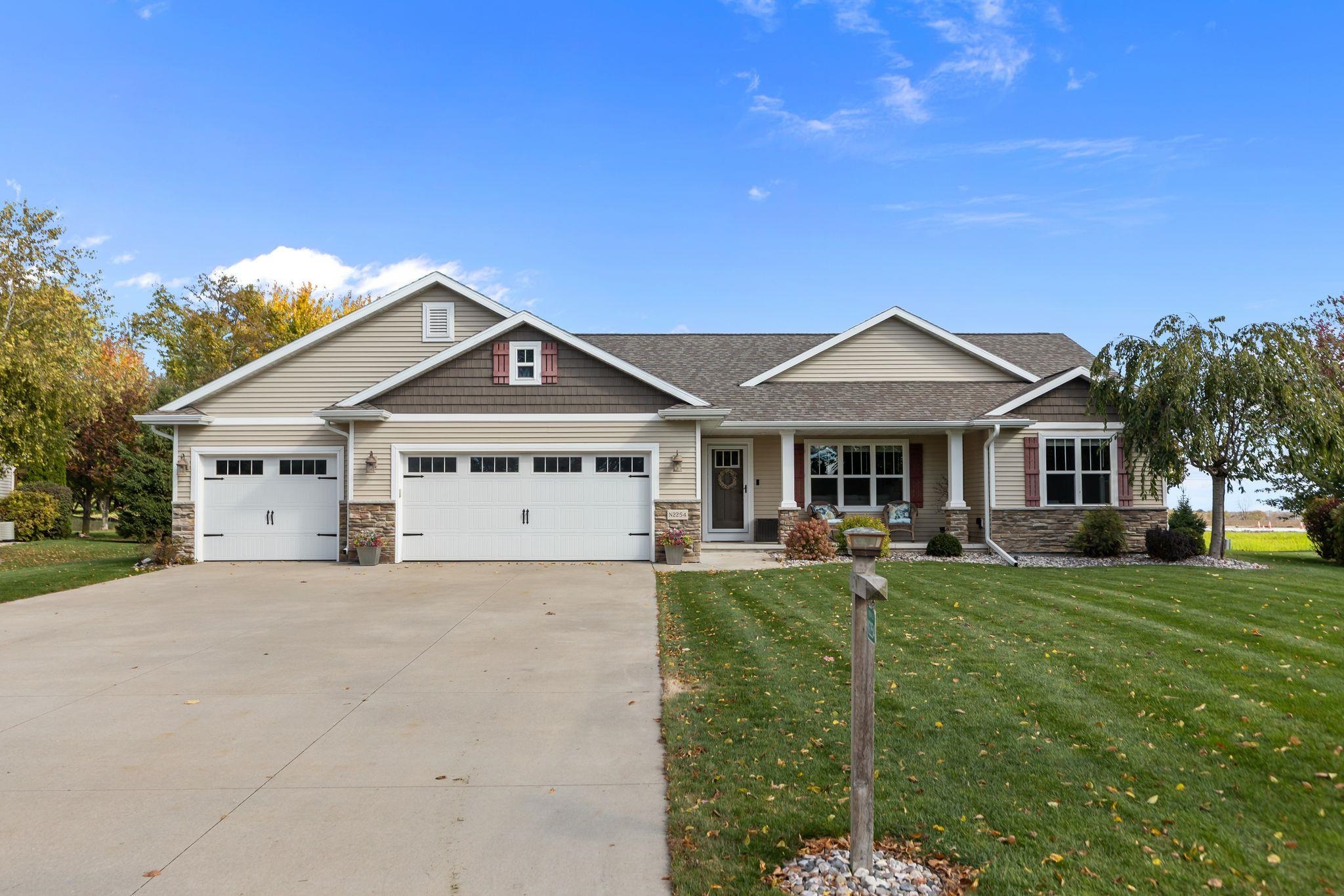 N2254 CORNHUSK Drive property preview photograph