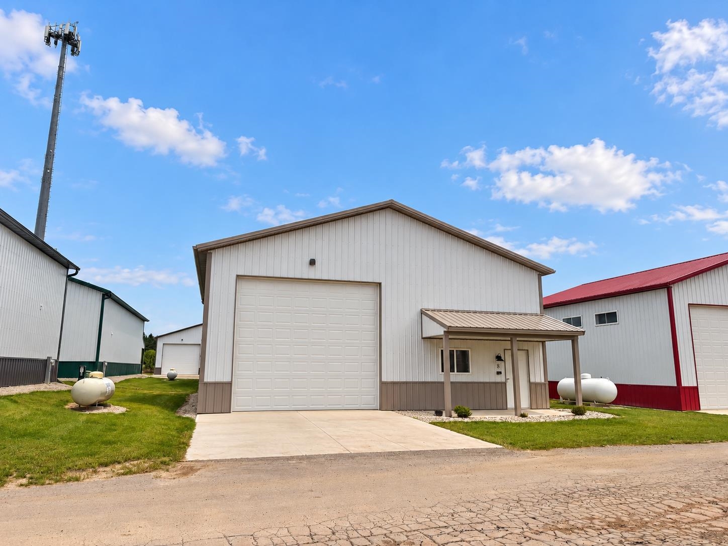 7577 BLACKTOP Way property preview photograph