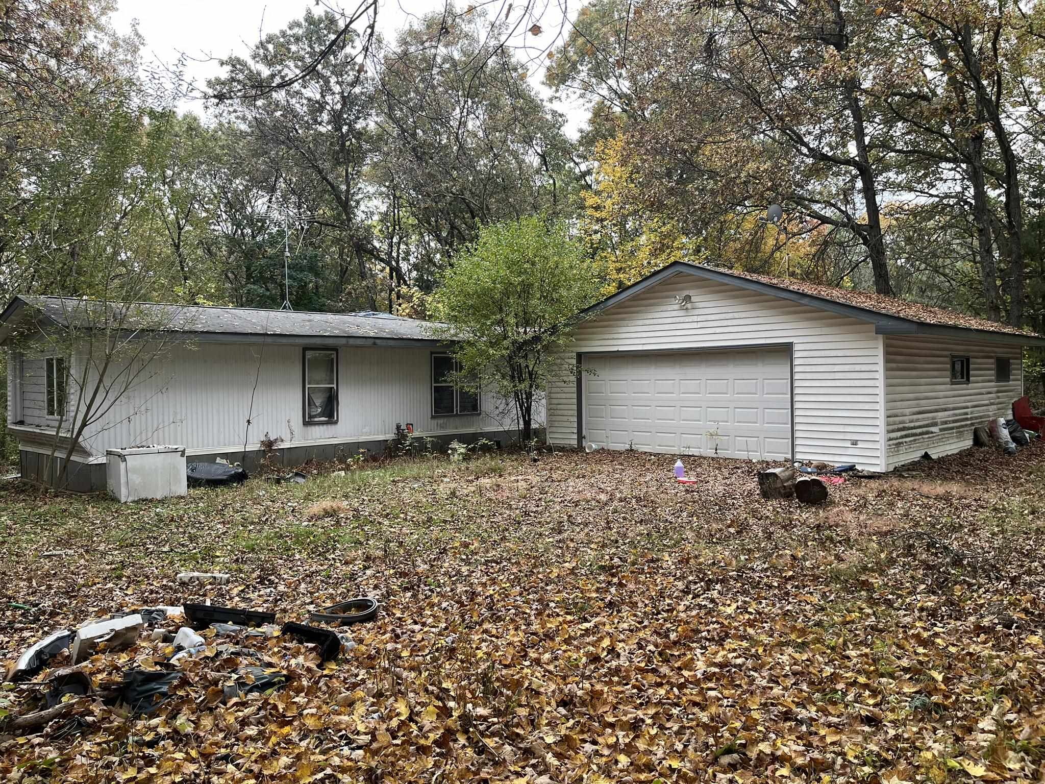 N2447 W PINE Circle property preview photograph