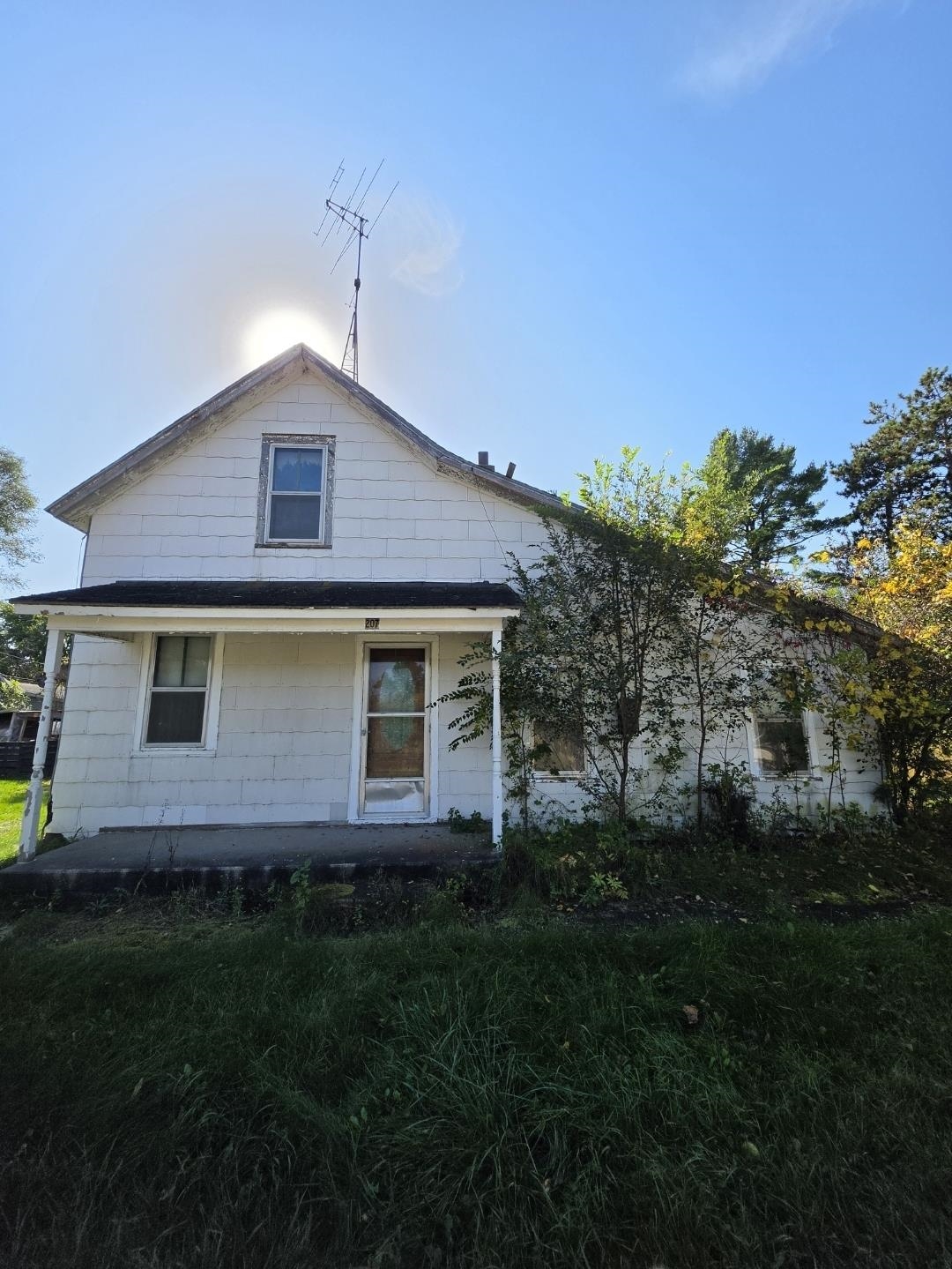 207 WATER Street property preview photograph