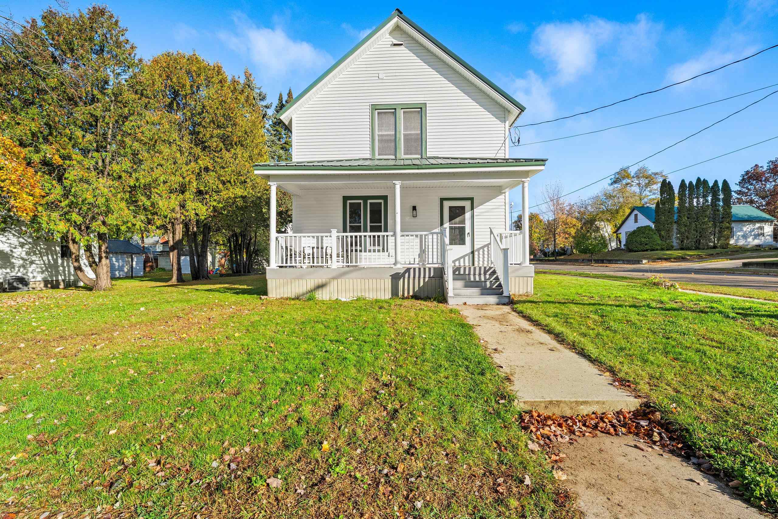 719 S BARTLETT Street property preview photograph