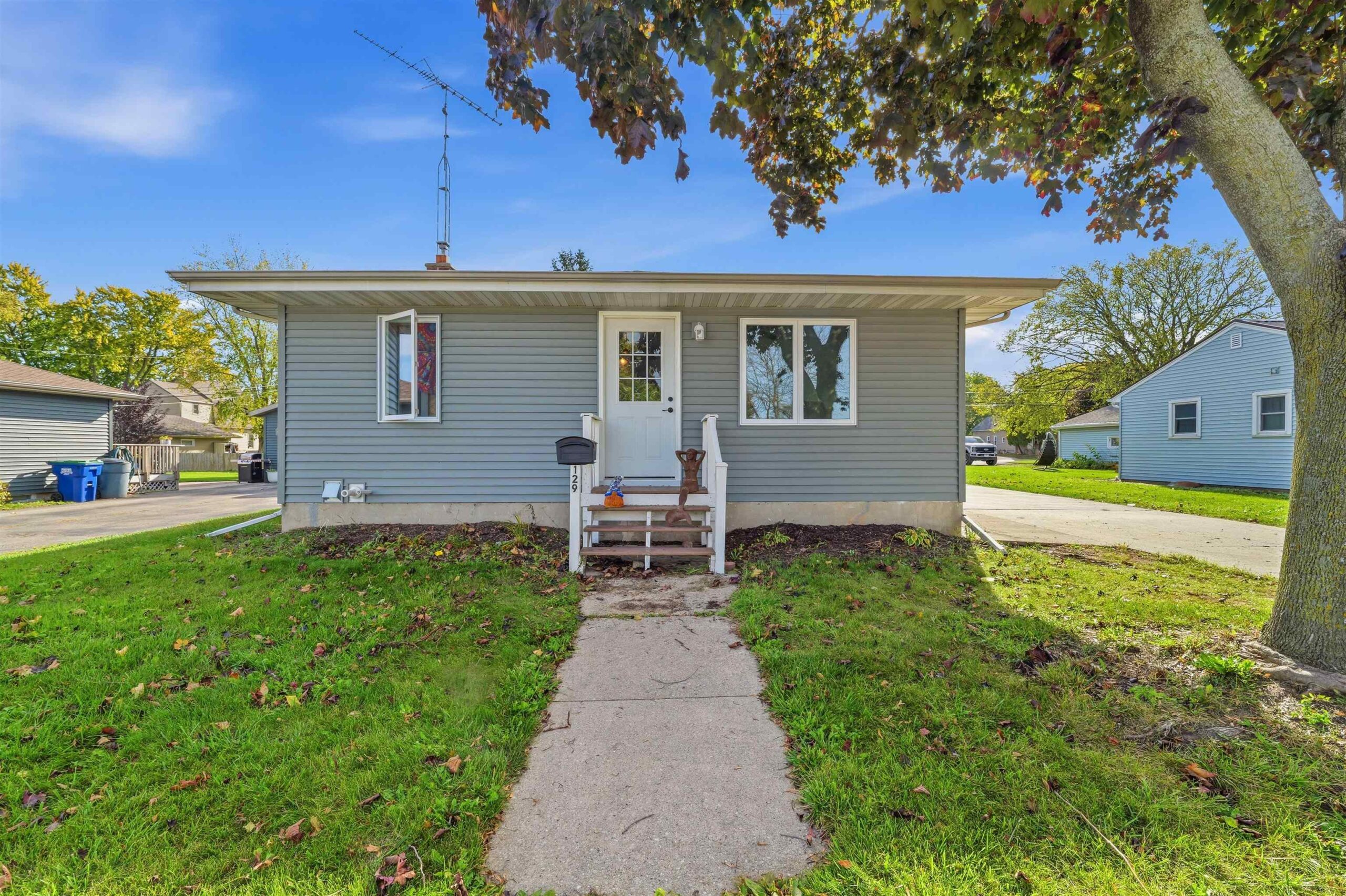 129 FRIENDSHIP Street property preview photograph