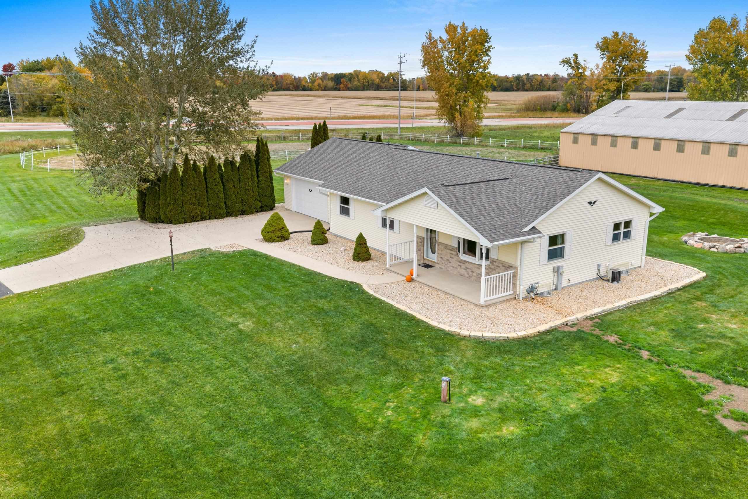 N8474 FIRELANE 12 property preview photograph