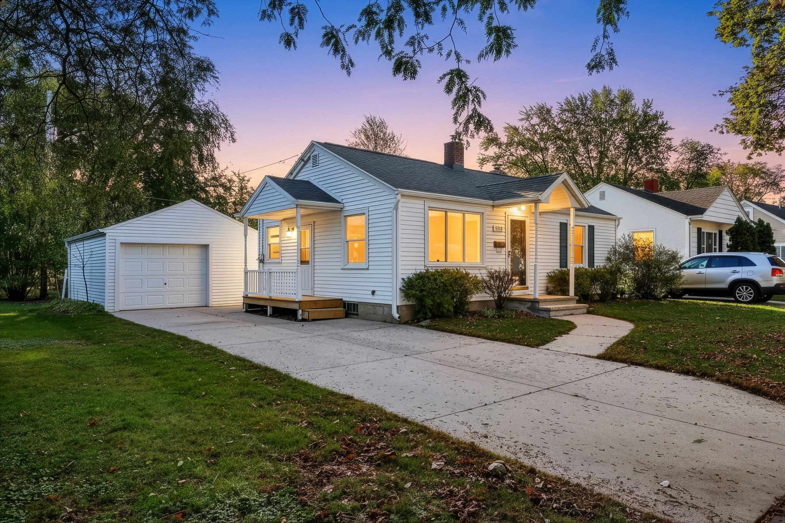 839 MARQUETTE Avenue property preview photograph