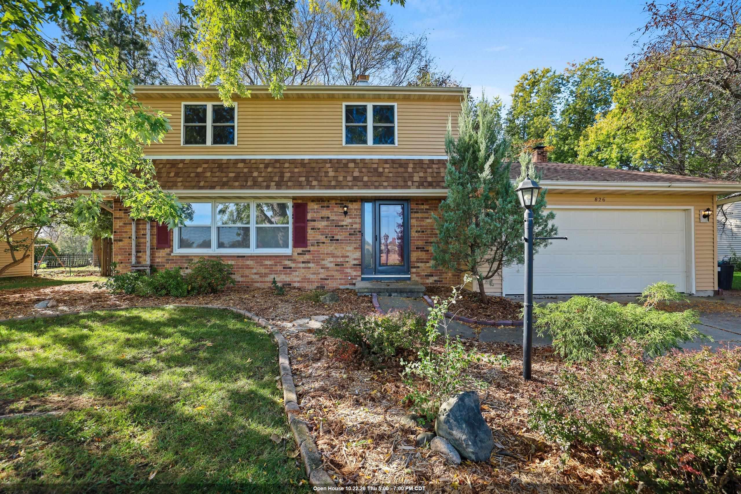 826 BROADVIEW Drive property preview photograph