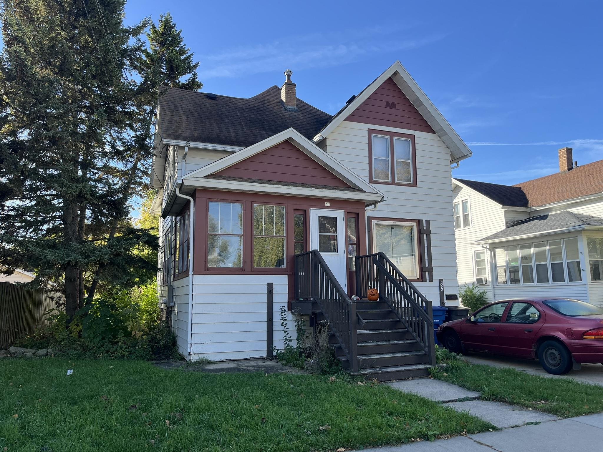 35 W 14TH Avenue property preview photograph