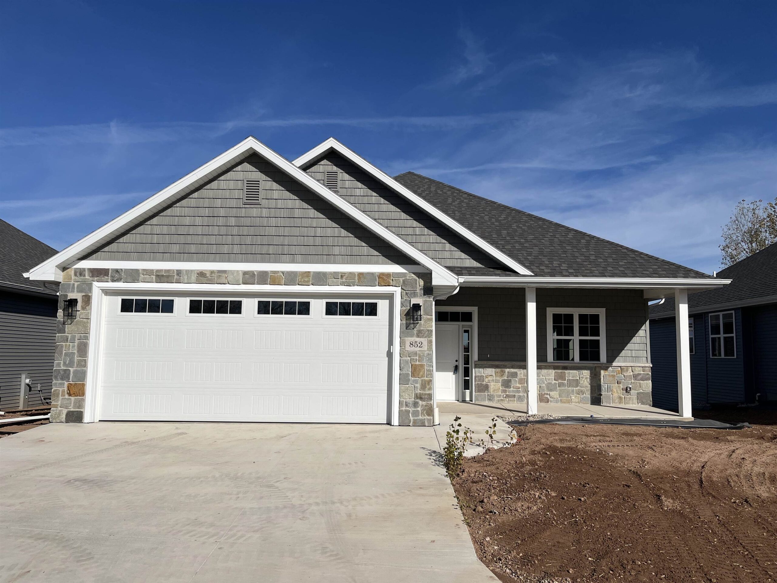 852 W NOVA Way property preview photograph