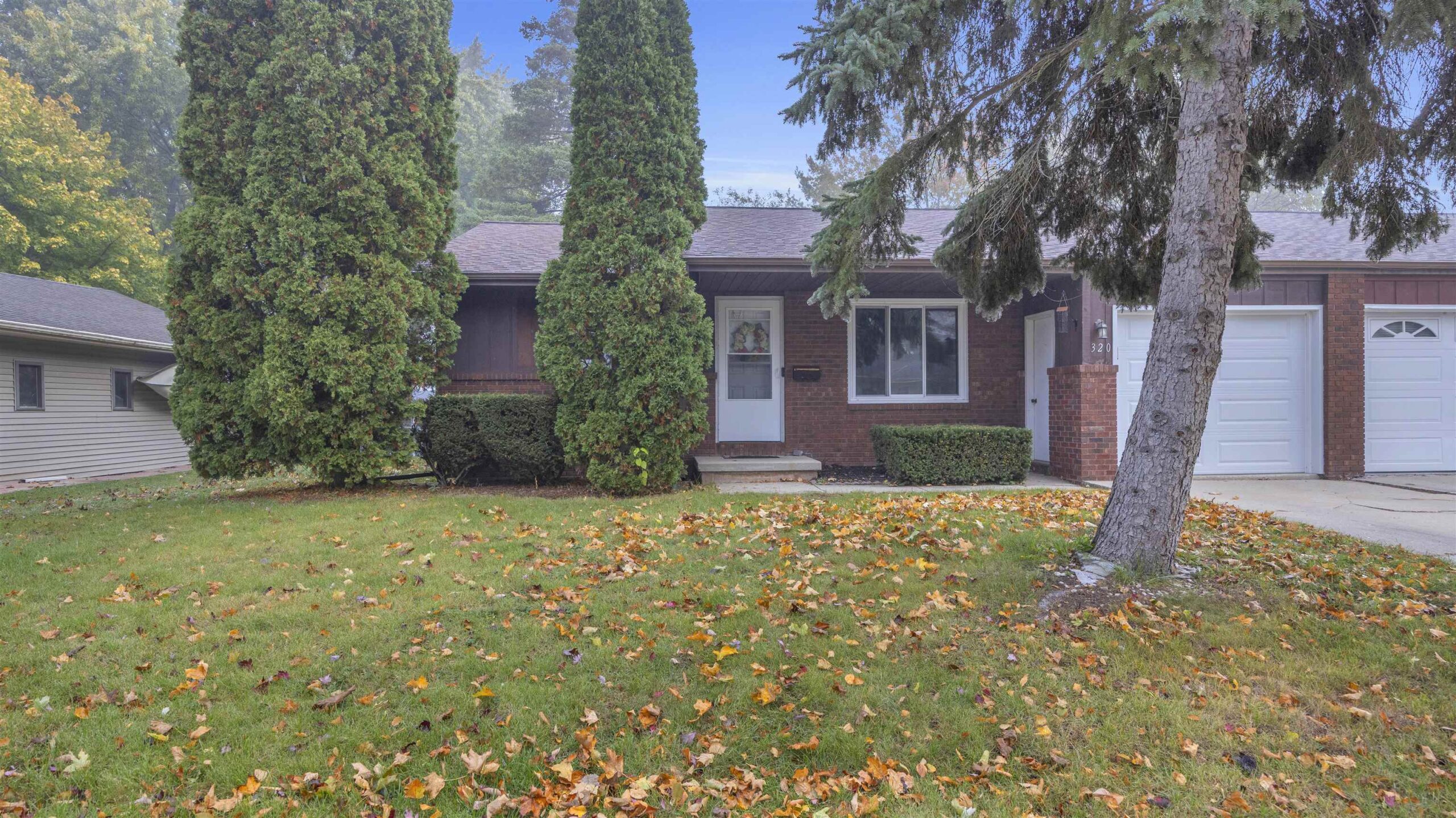 320 ILLINOIS Avenue property preview photograph